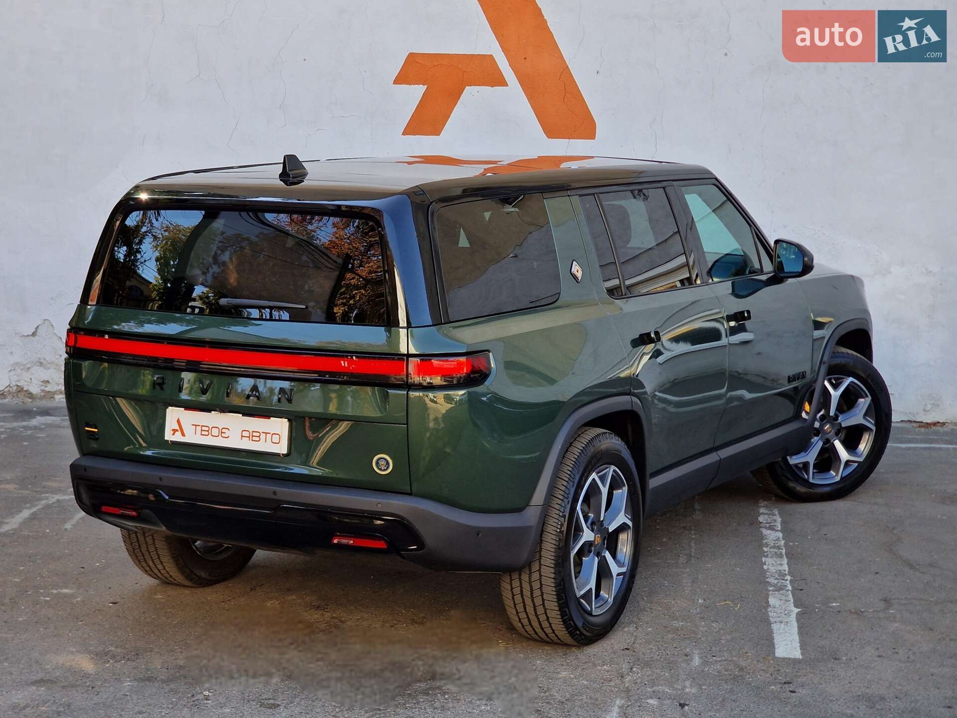 Rivian R1S 2023 VIN 7PDSGABA1PN008663 фото оголошення 43 з 91