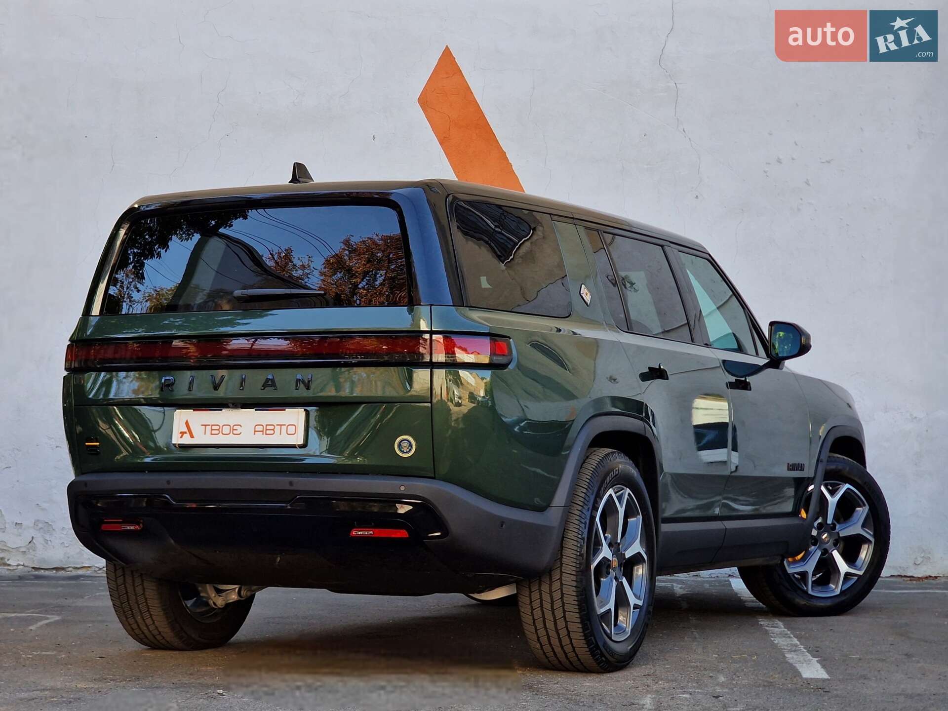 Rivian R1S 2023 VIN 7PDSGABA1PN008663 фото оголошення 44 з 91