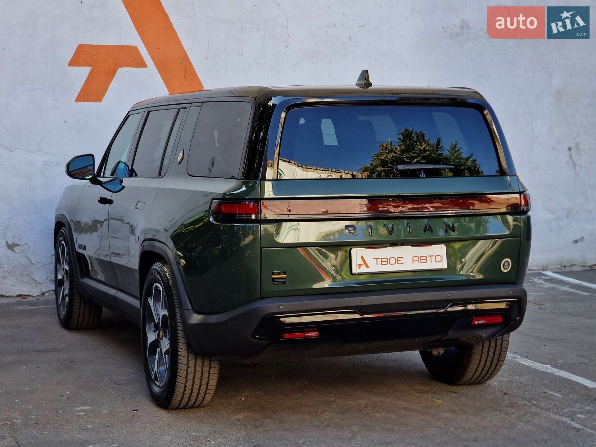 Rivian R1S 2023 VIN 7PDSGABA1PN008663 фото оголошення 50 з 91