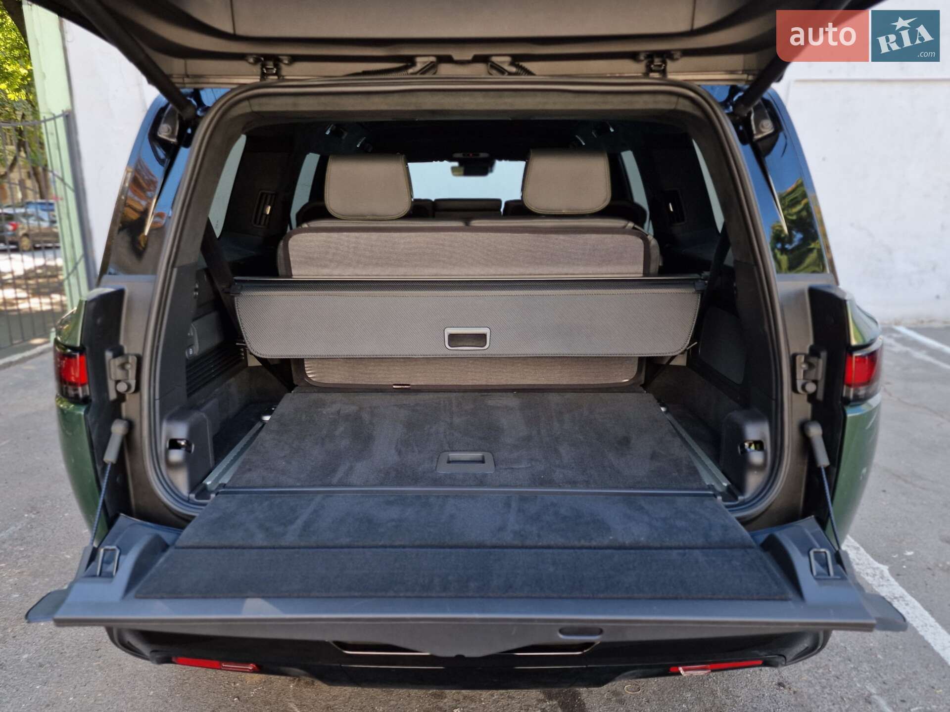 Rivian R1S 2023 VIN 7PDSGABA1PN008663 фото оголошення 52 з 91