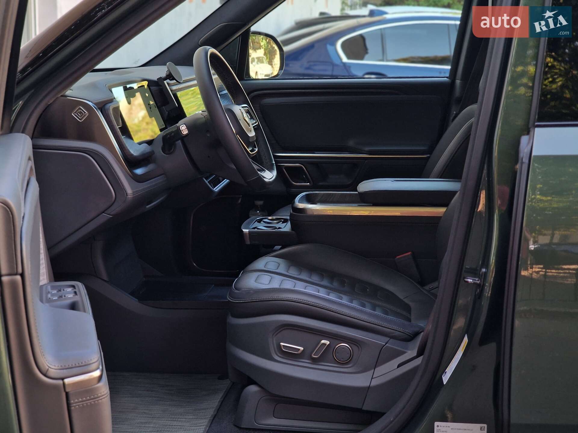Rivian R1S 2023 VIN 7PDSGABA1PN008663 фото оголошення 59 з 91