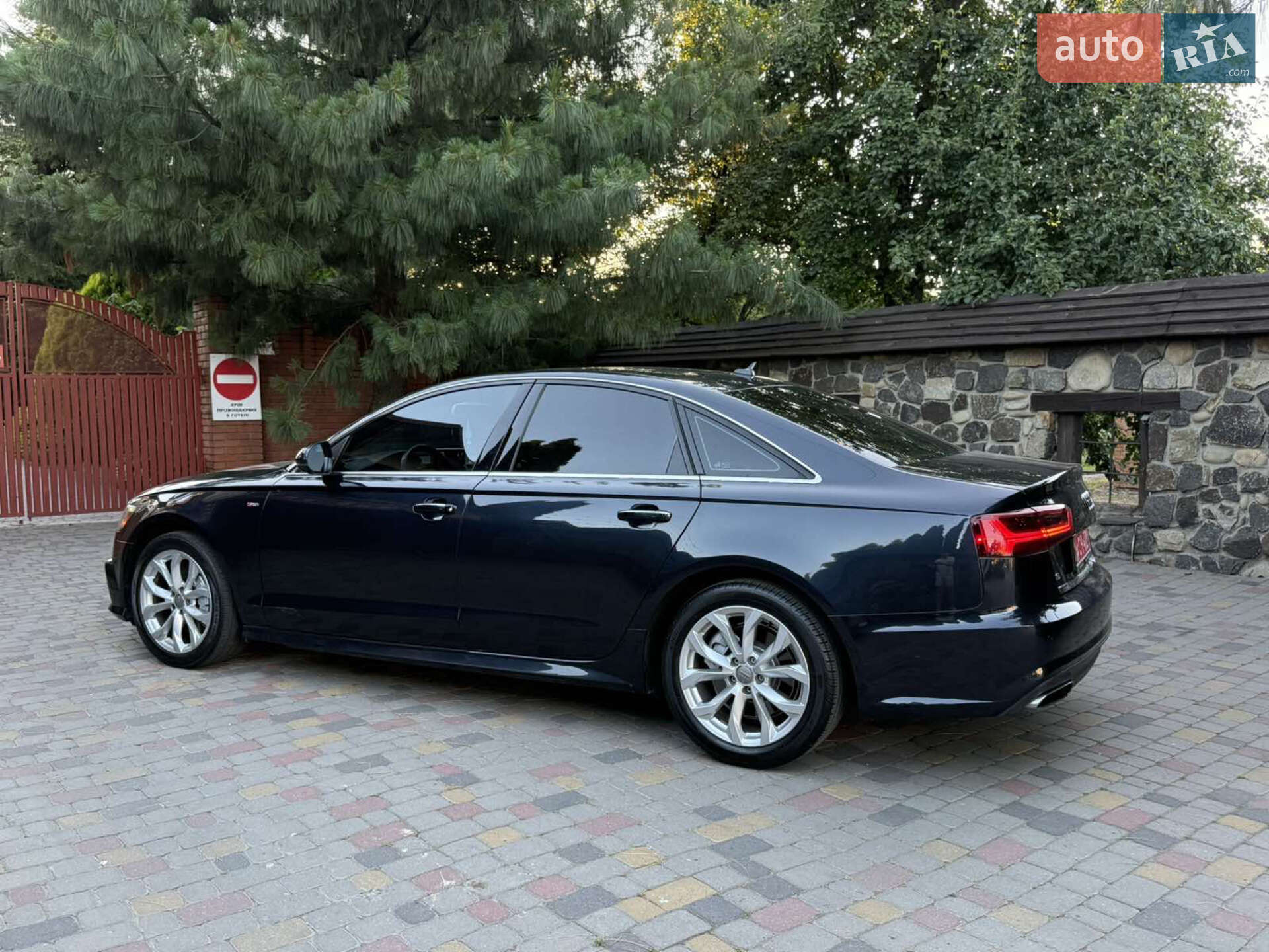 Audi A6 2016 VIN WAUC8AFC7HN015961 фото оголошення 13 з 26
