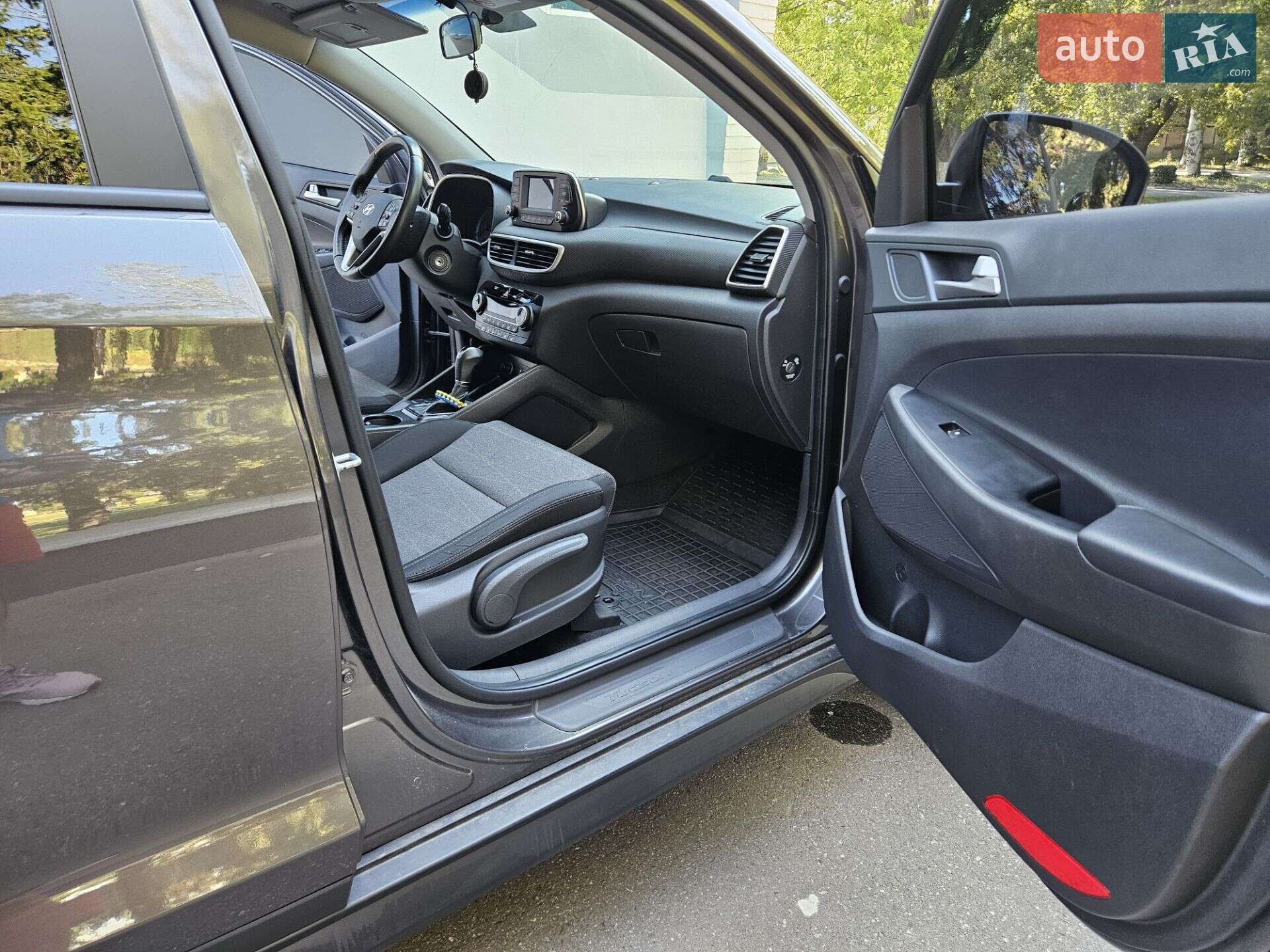 Hyundai Tucson 2018 VIN TMAJ3813BKJ718410 фото оголошення 15 з 26