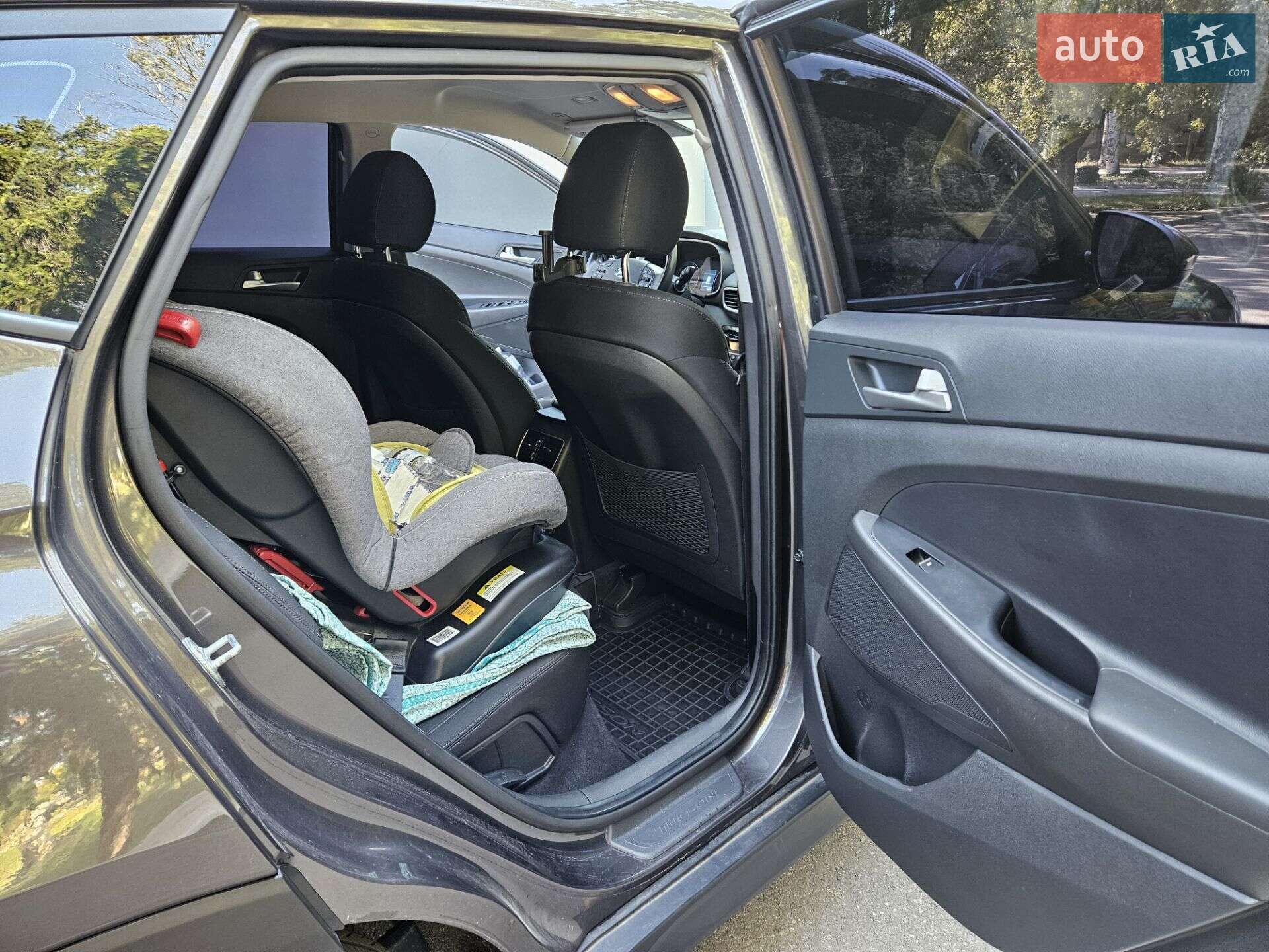 Hyundai Tucson 2018 VIN TMAJ3813BKJ718410 фото оголошення 18 з 26