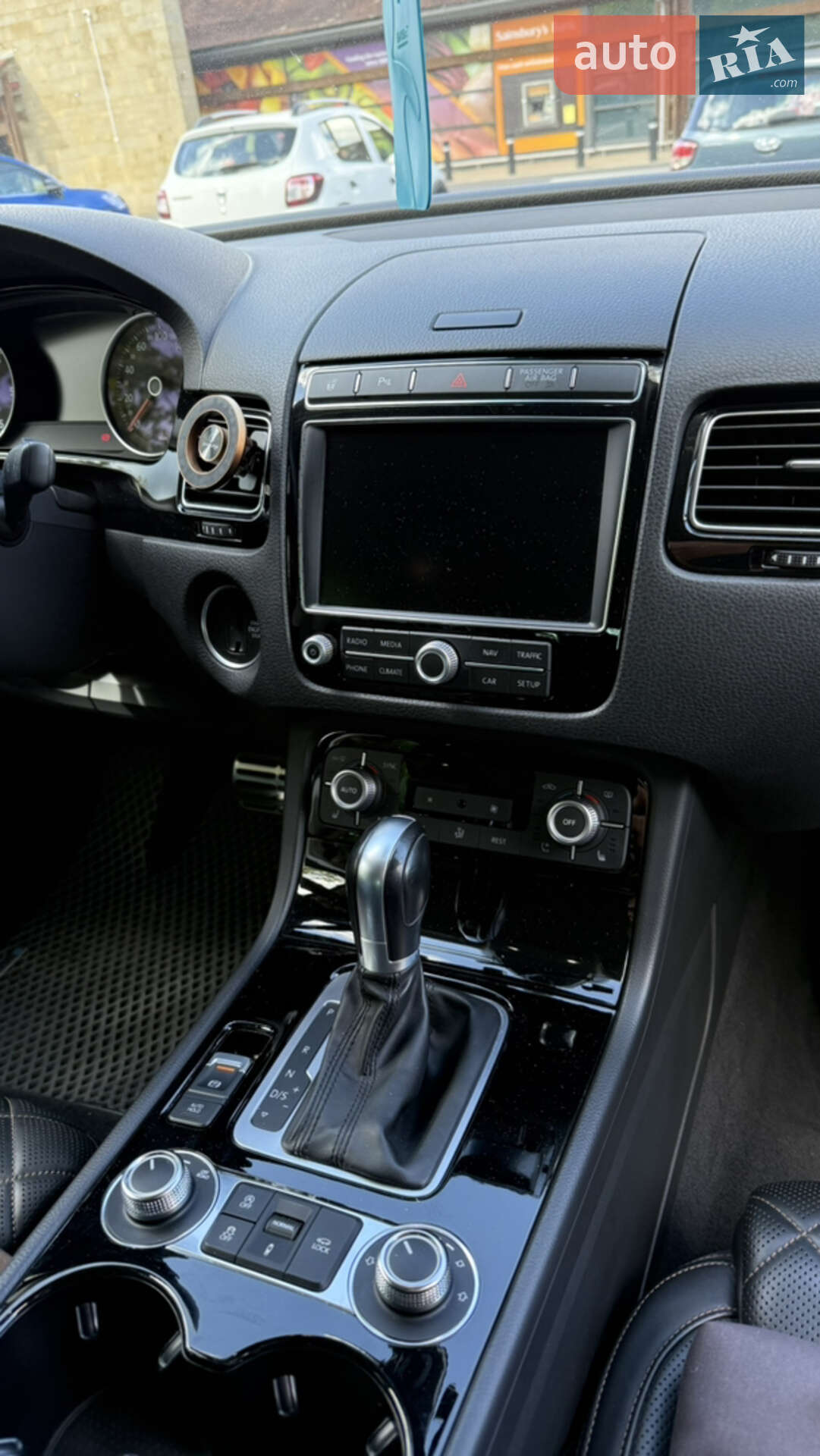 Volkswagen Touareg 2016 VIN WVGZZZ7PZHD013778 фото оголошення 3 з 12