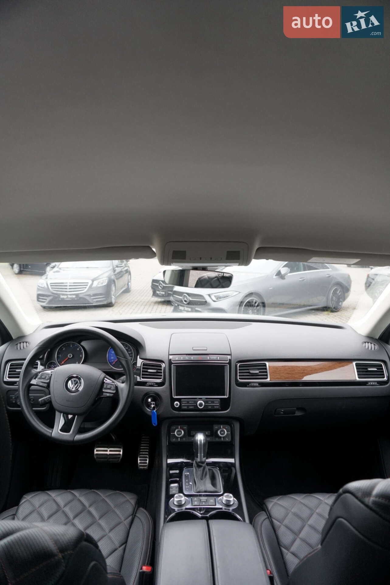 Volkswagen Touareg 2016 VIN WVGZZZ7PZHD013778 фото оголошення 2 з 12