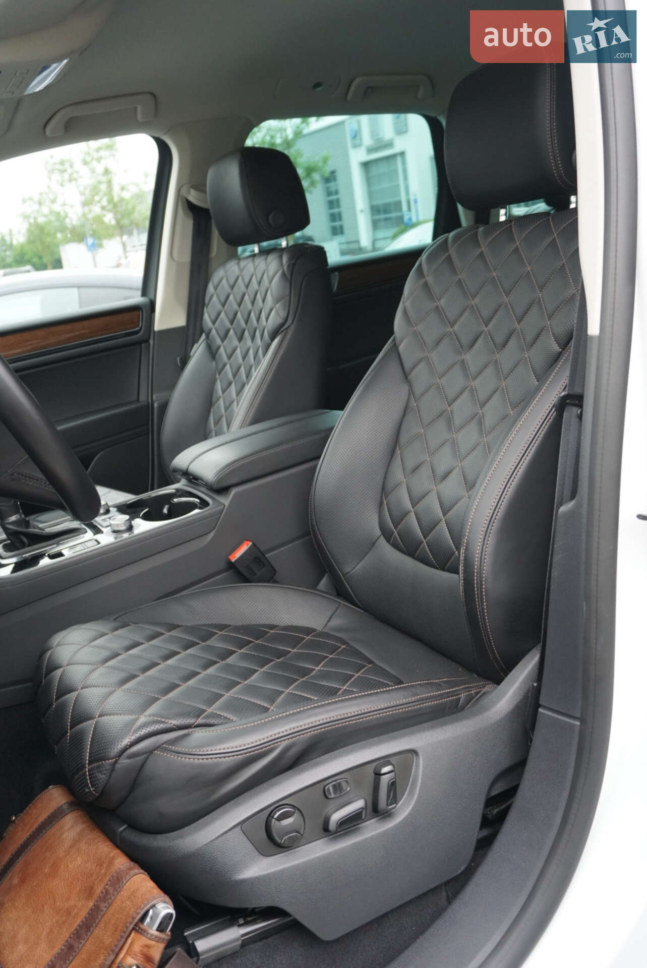 Volkswagen Touareg 2016 VIN WVGZZZ7PZHD013778 фото оголошення 6 з 12