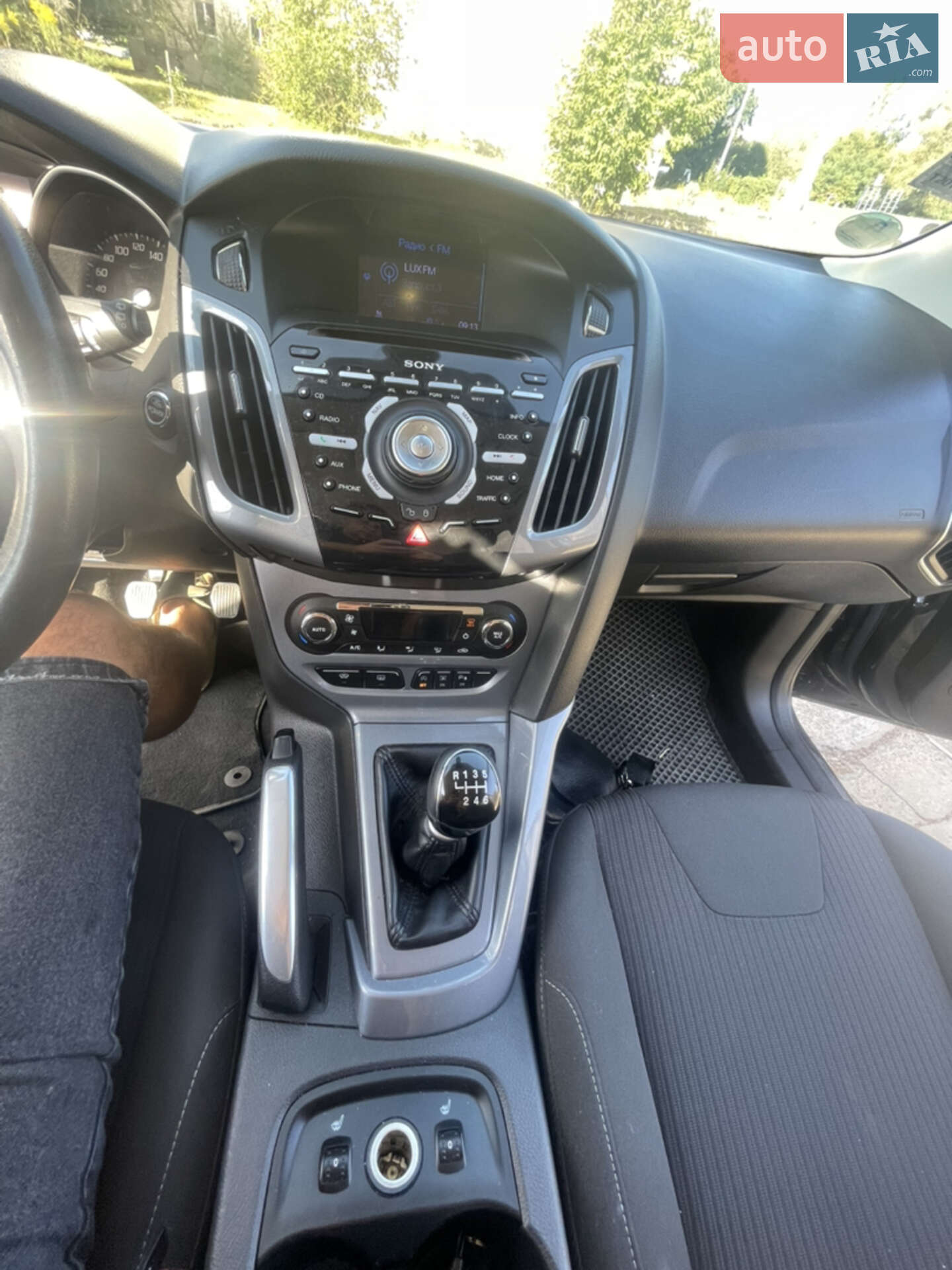 Ford Focus 2011 VIN WF0LXXGCBLBJ28327 фото оголошення 9 з 14
