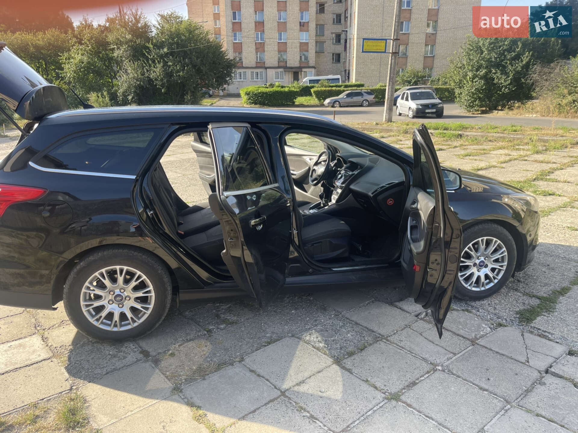 Ford Focus 2011 VIN WF0LXXGCBLBJ28327 фото оголошення 6 з 14