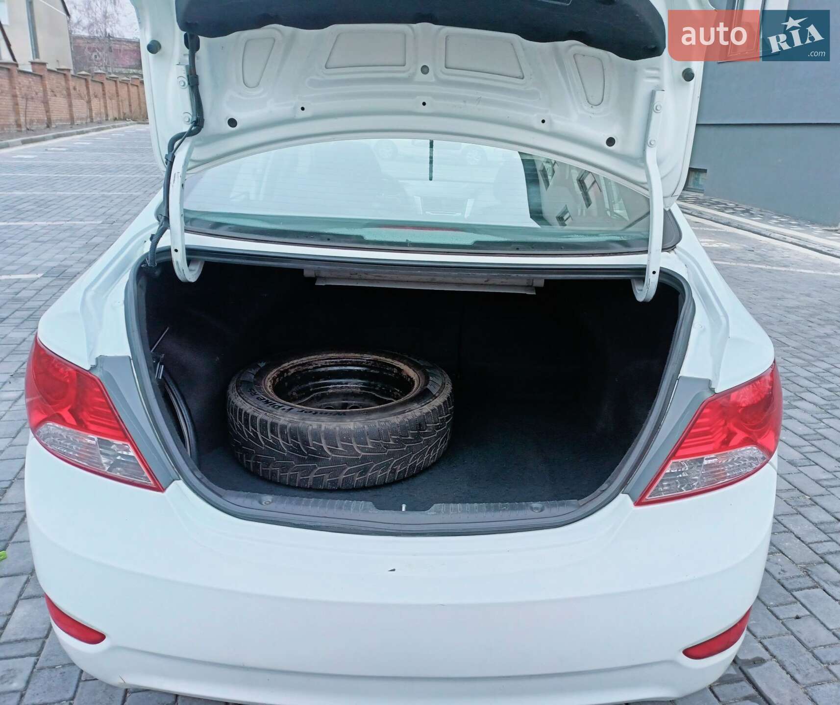 Hyundai Accent 2013 VIN Z94CT41CADR216094 фото оголошення 12 з 17