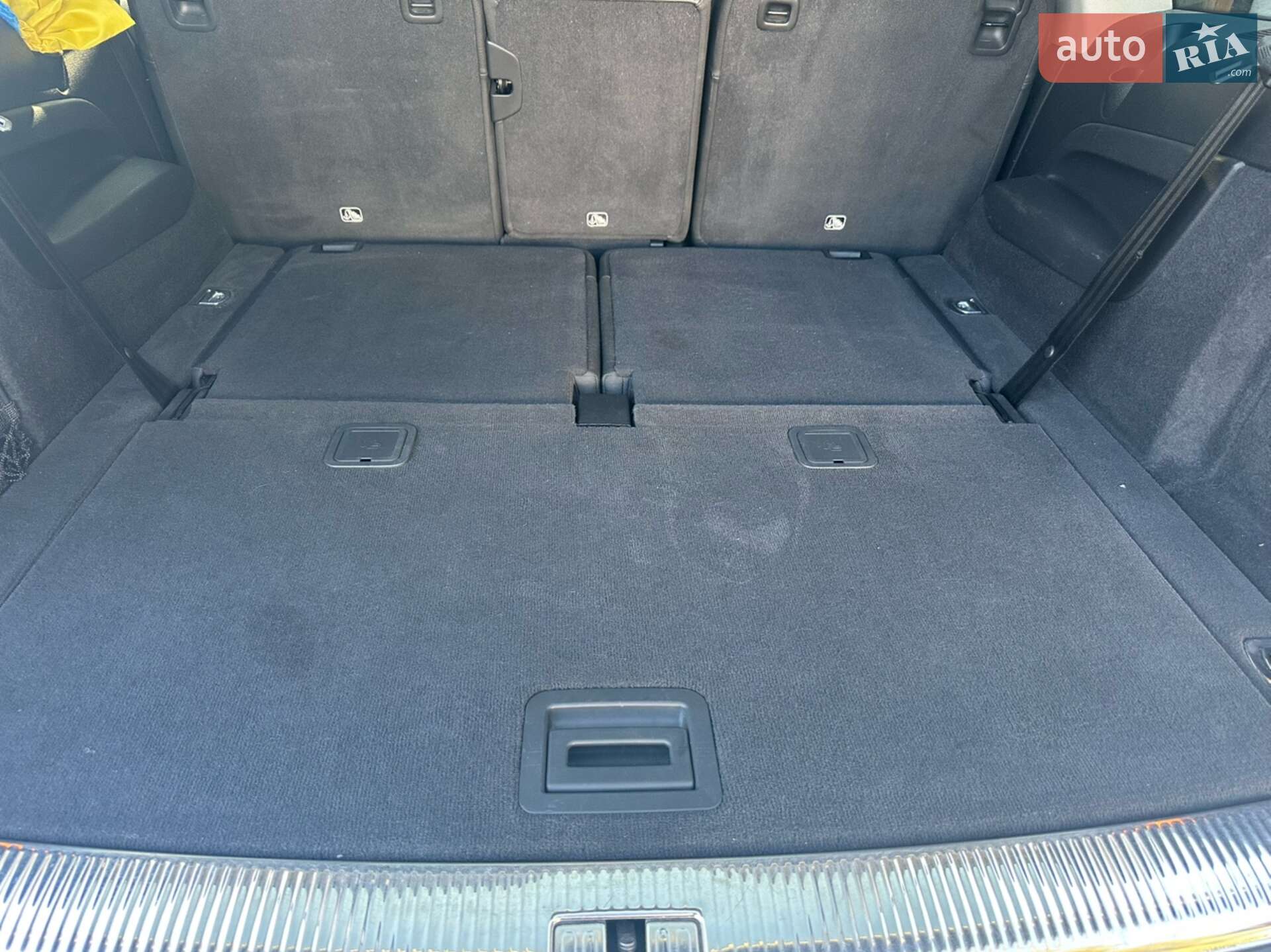 Audi Q7 2013 VIN WA1LGAFE4ED003818 фото оголошення 18 з 21