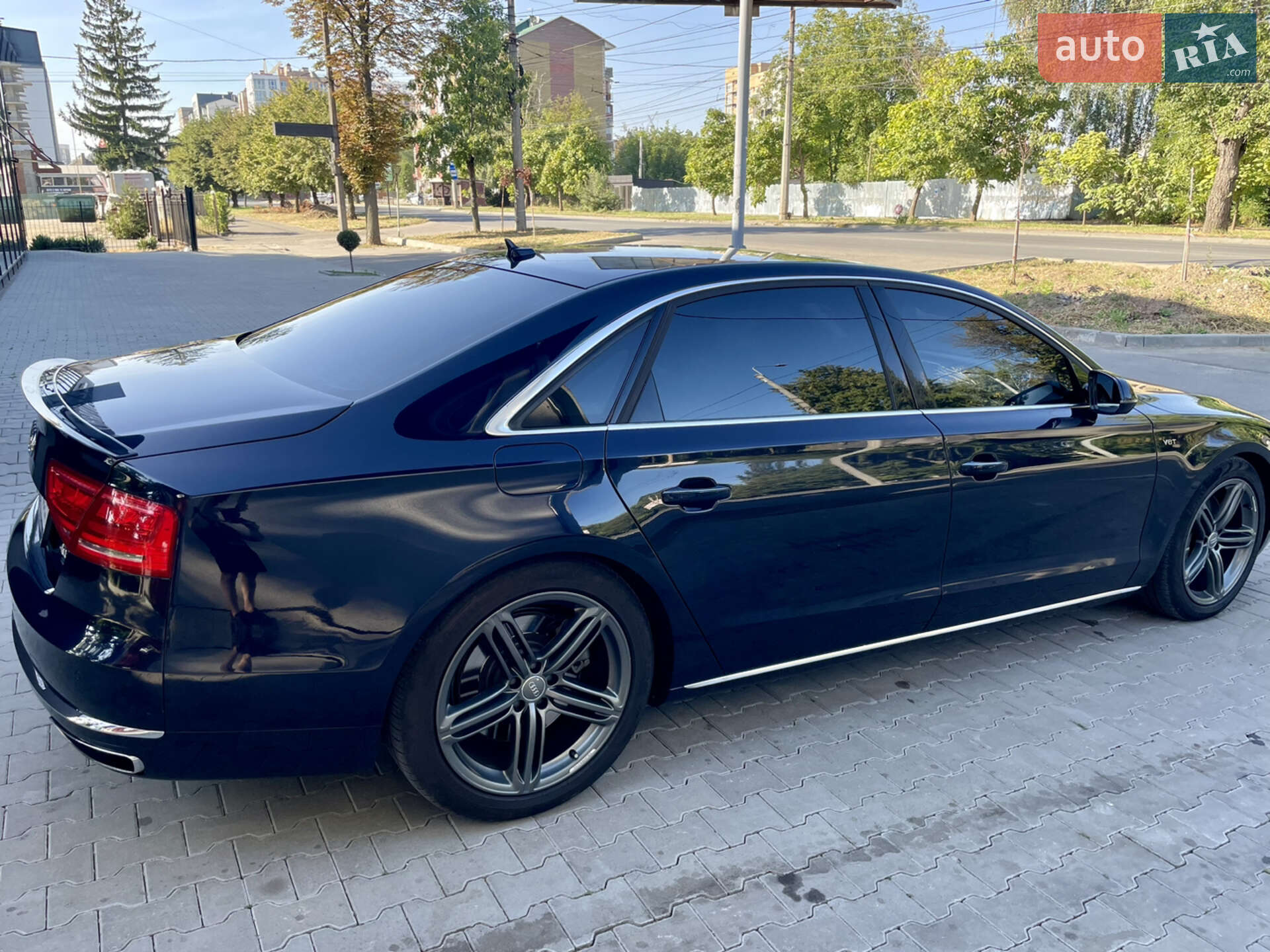 Audi A8 2013 VIN WAUR2AFD6DN026576 фото оголошення 2 з 27