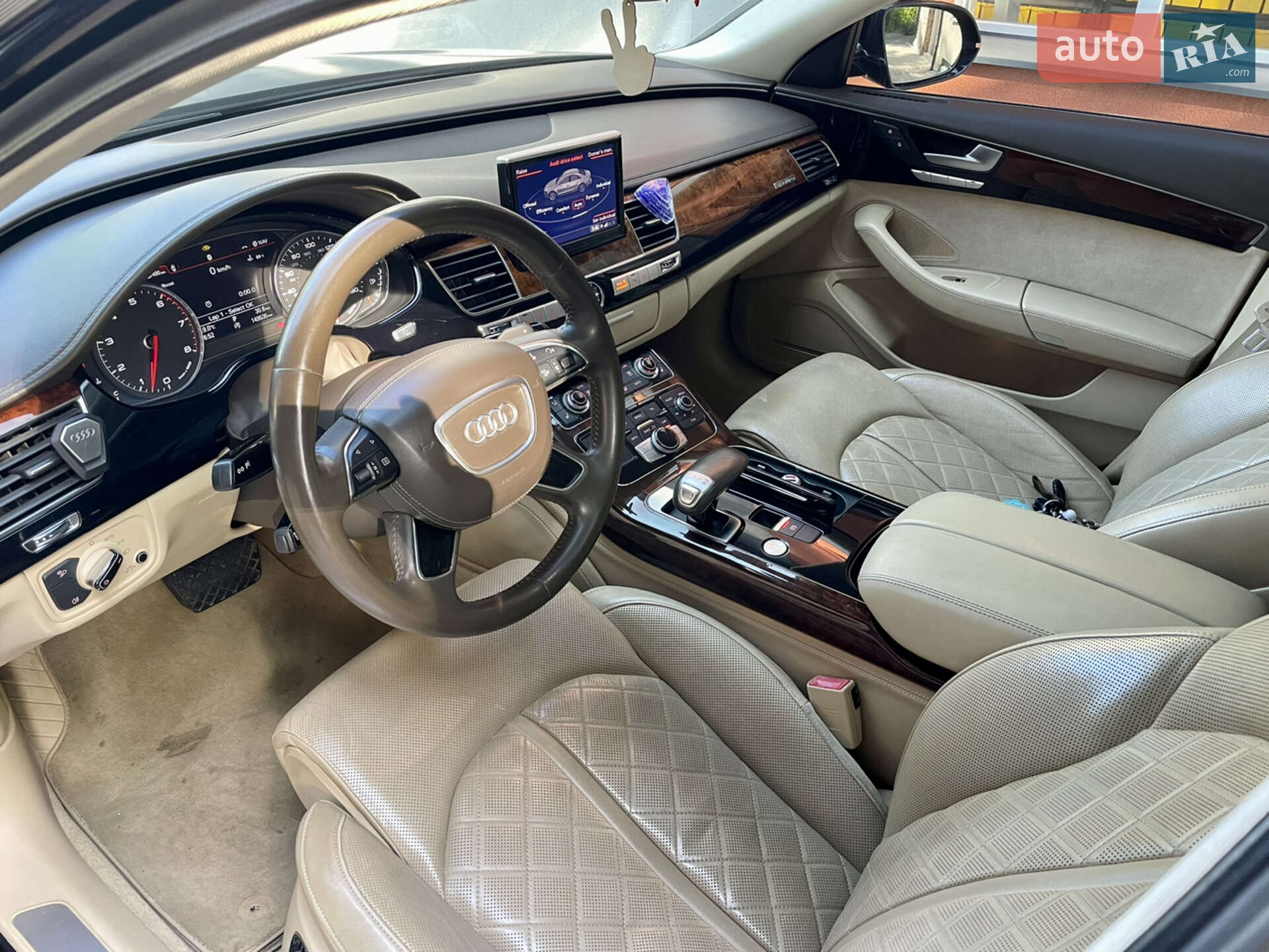 Audi A8 2013 VIN WAUR2AFD6DN026576 фото оголошення 12 з 27