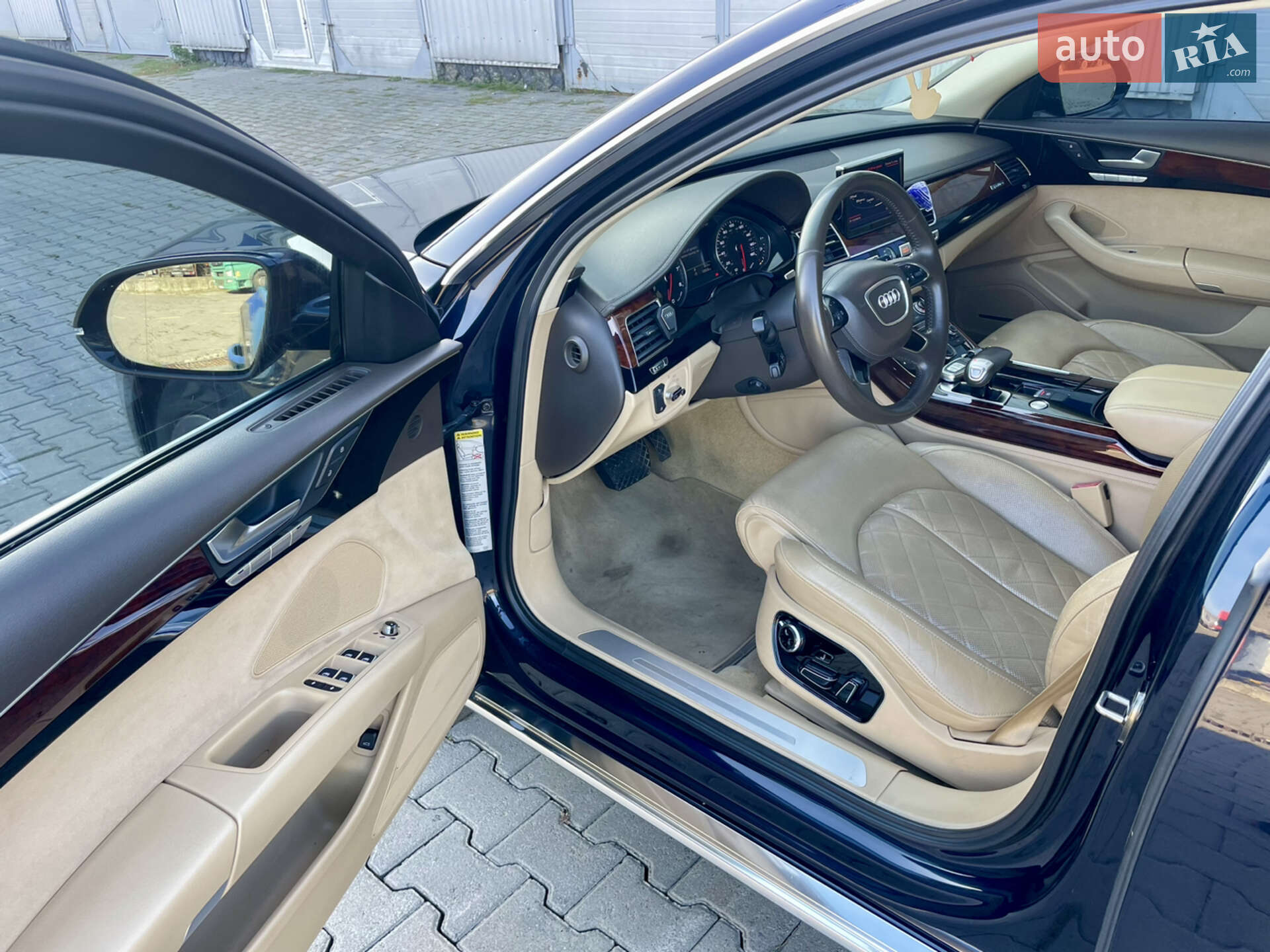 Audi A8 2013 VIN WAUR2AFD6DN026576 фото оголошення 22 з 27