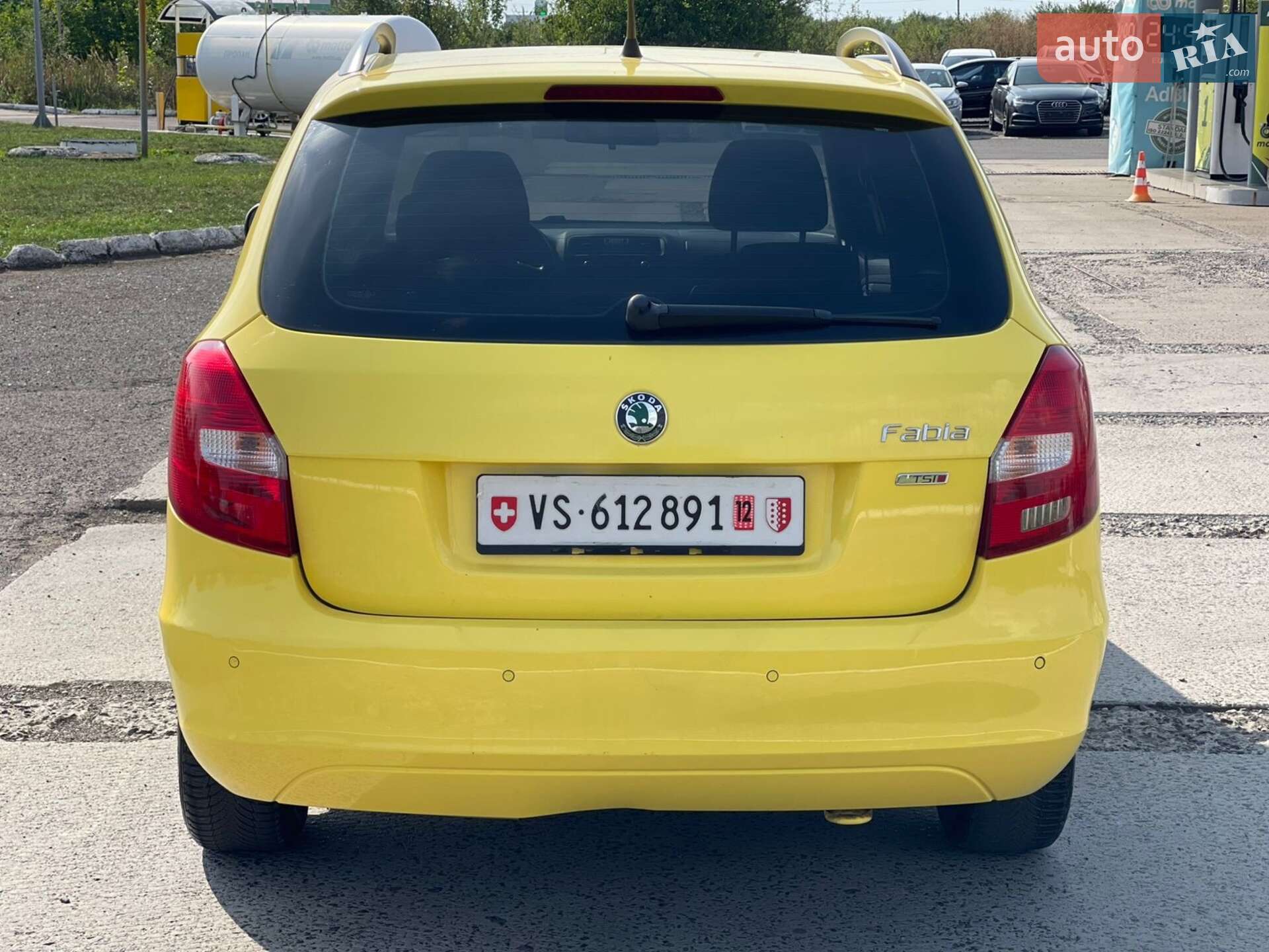 Skoda Fabia 2012 VIN TMBJN65J3C3076583 фото оголошення 4 з 49