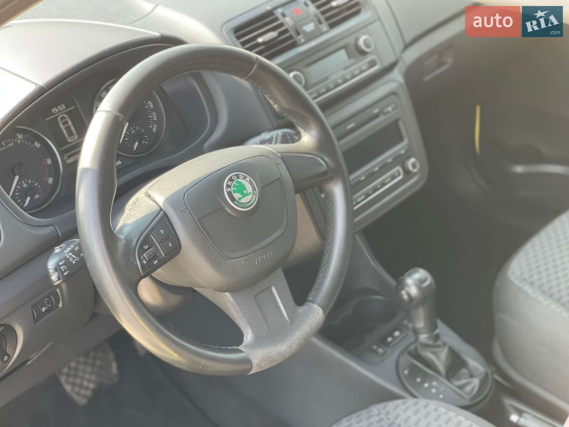 Skoda Fabia 2012 VIN TMBJN65J3C3076583 фото оголошення 18 з 49