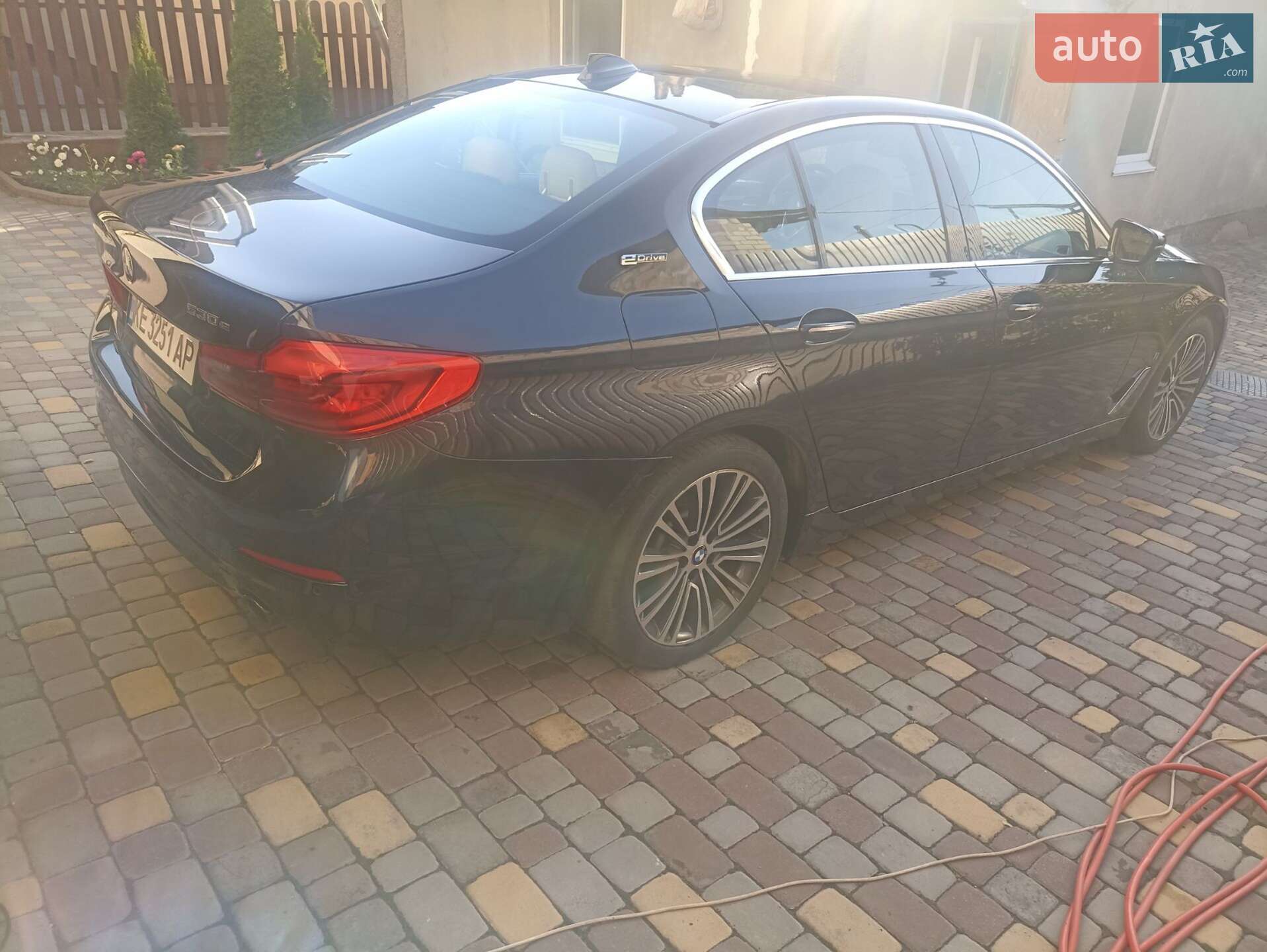 BMW 5 Series 2018 VIN WBAJA9C51JB252646 фото оголошення 8 з 62