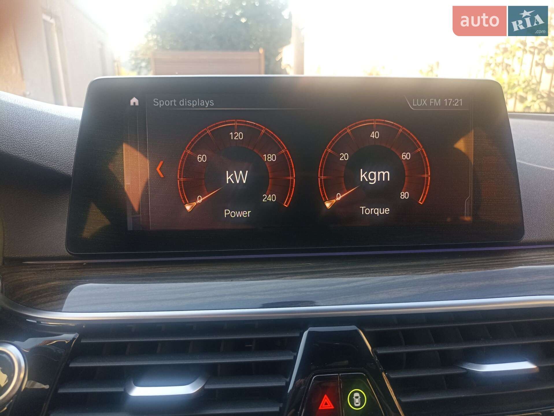 BMW 5 Series 2018 VIN WBAJA9C51JB252646 фото оголошення 16 з 62
