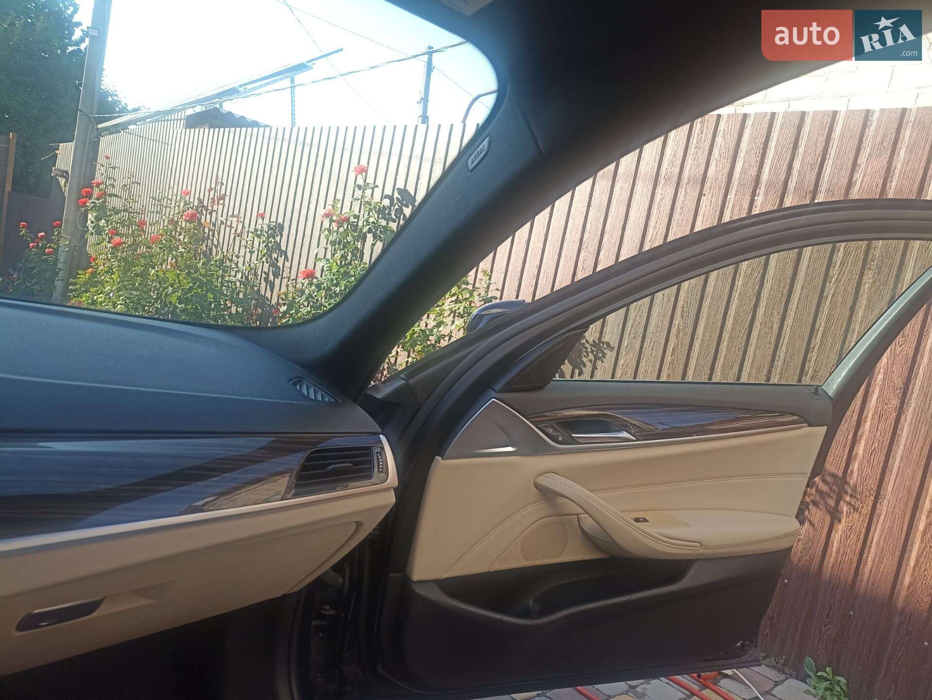 BMW 5 Series 2018 VIN WBAJA9C51JB252646 фото оголошення 33 з 62