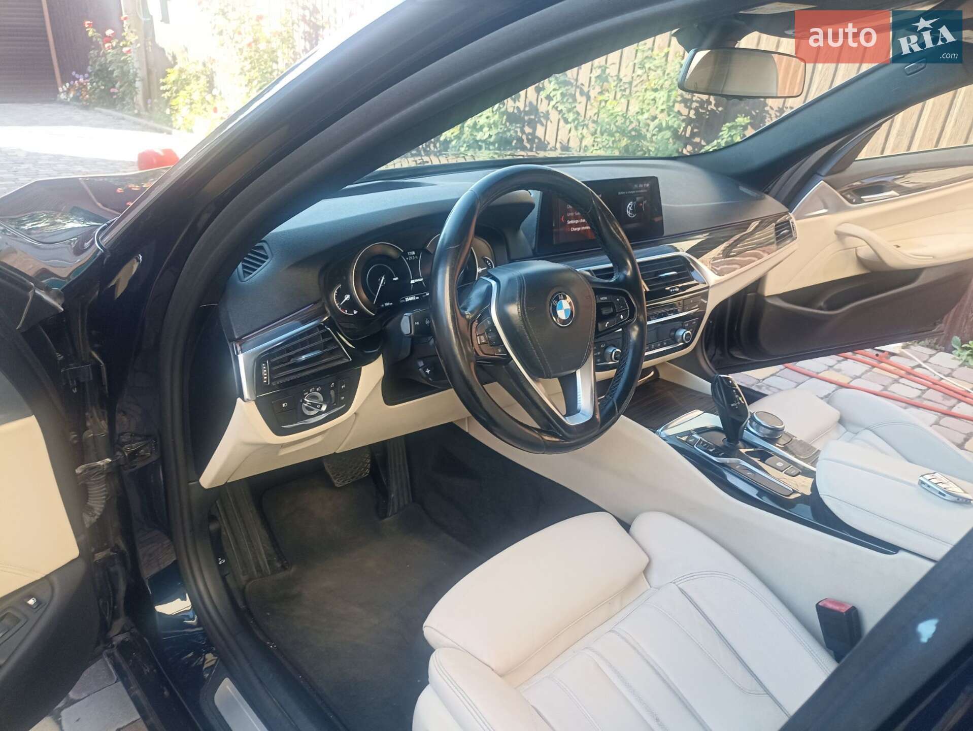 BMW 5 Series 2018 VIN WBAJA9C51JB252646 фото оголошення 34 з 62