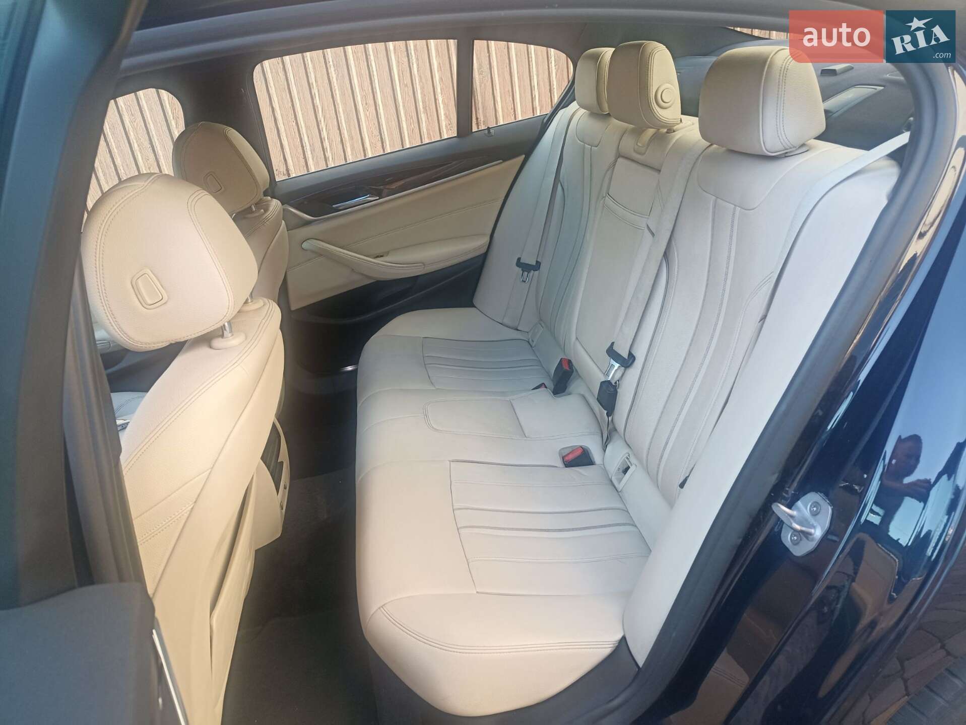 BMW 5 Series 2018 VIN WBAJA9C51JB252646 фото оголошення 39 з 62