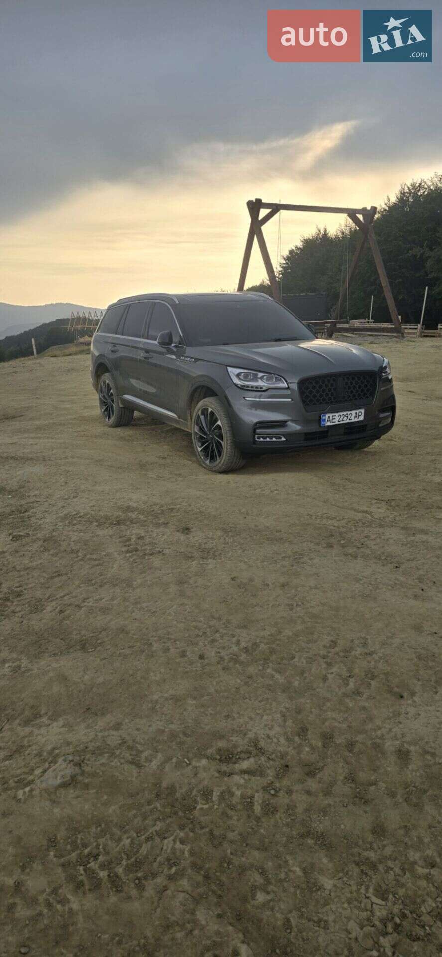 Lincoln Aviator 2020 VIN 5LM5J7XC6MGL01793 фото оголошення 32 з 83