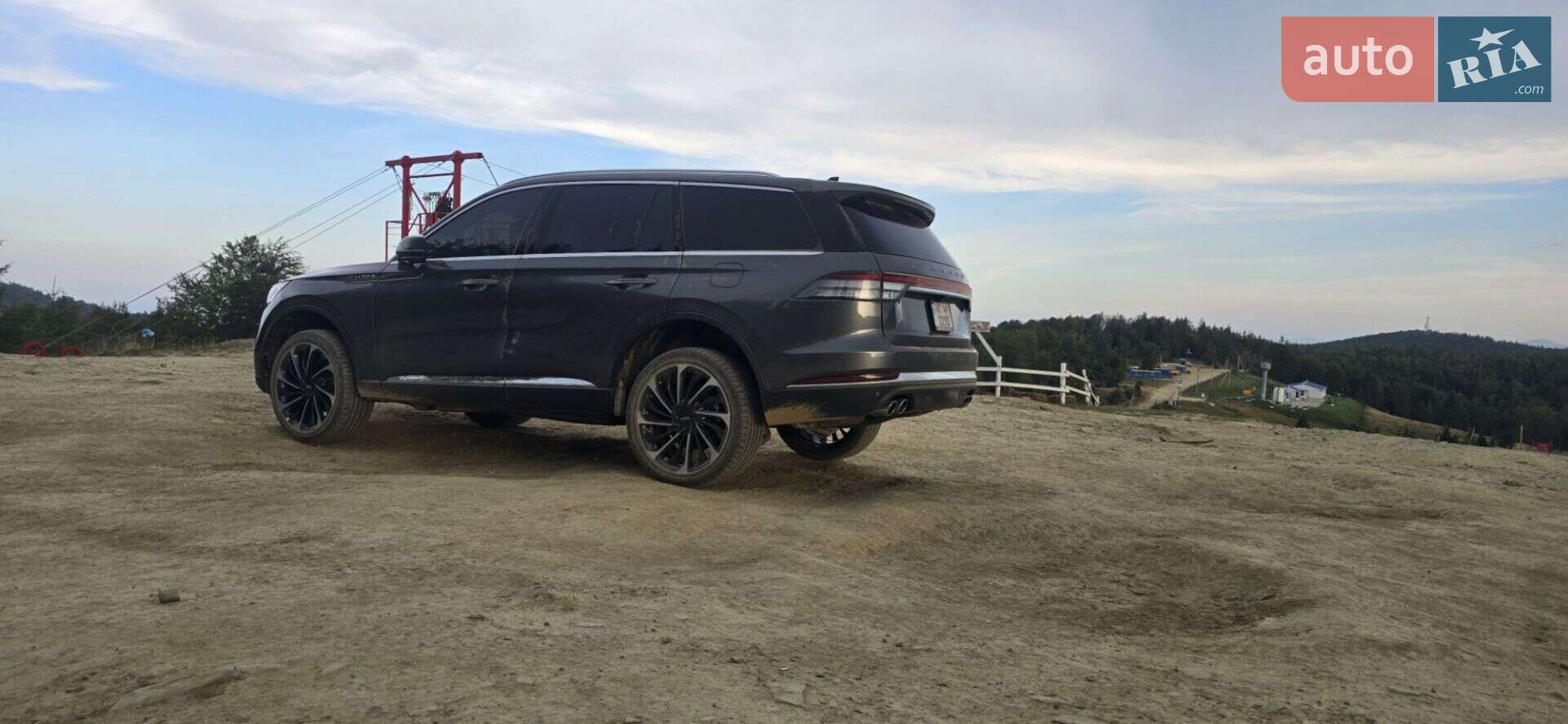 Lincoln Aviator 2020 VIN 5LM5J7XC6MGL01793 фото оголошення 37 з 83