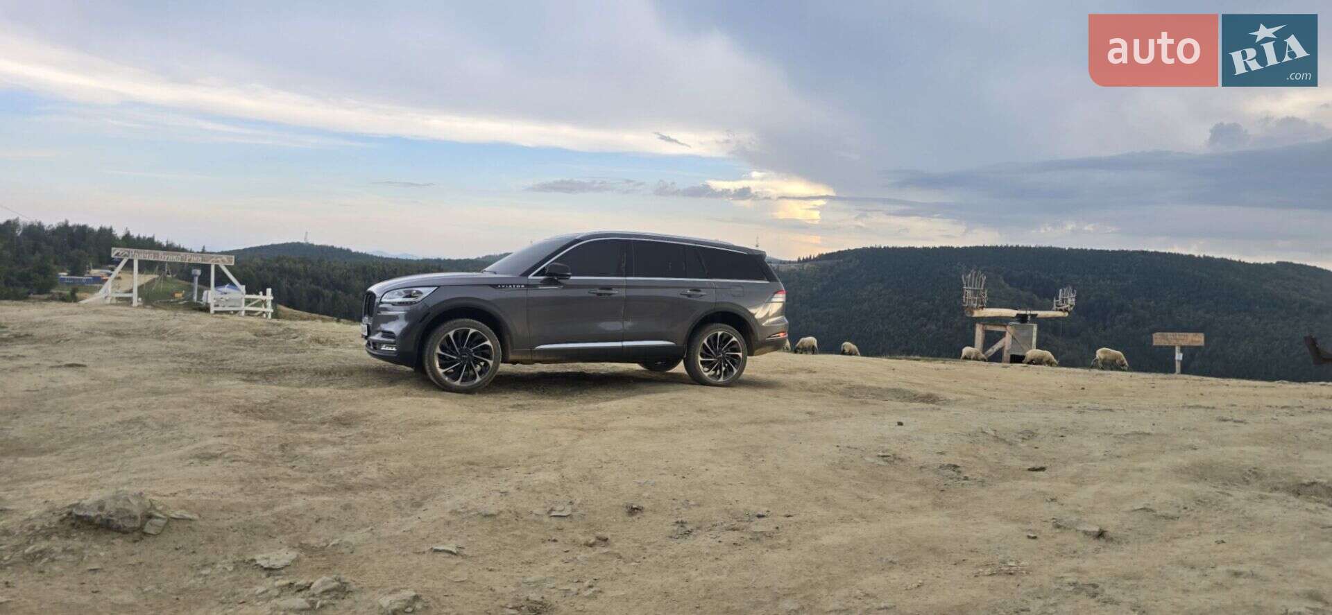 Lincoln Aviator 2020 VIN 5LM5J7XC6MGL01793 фото оголошення 50 з 83