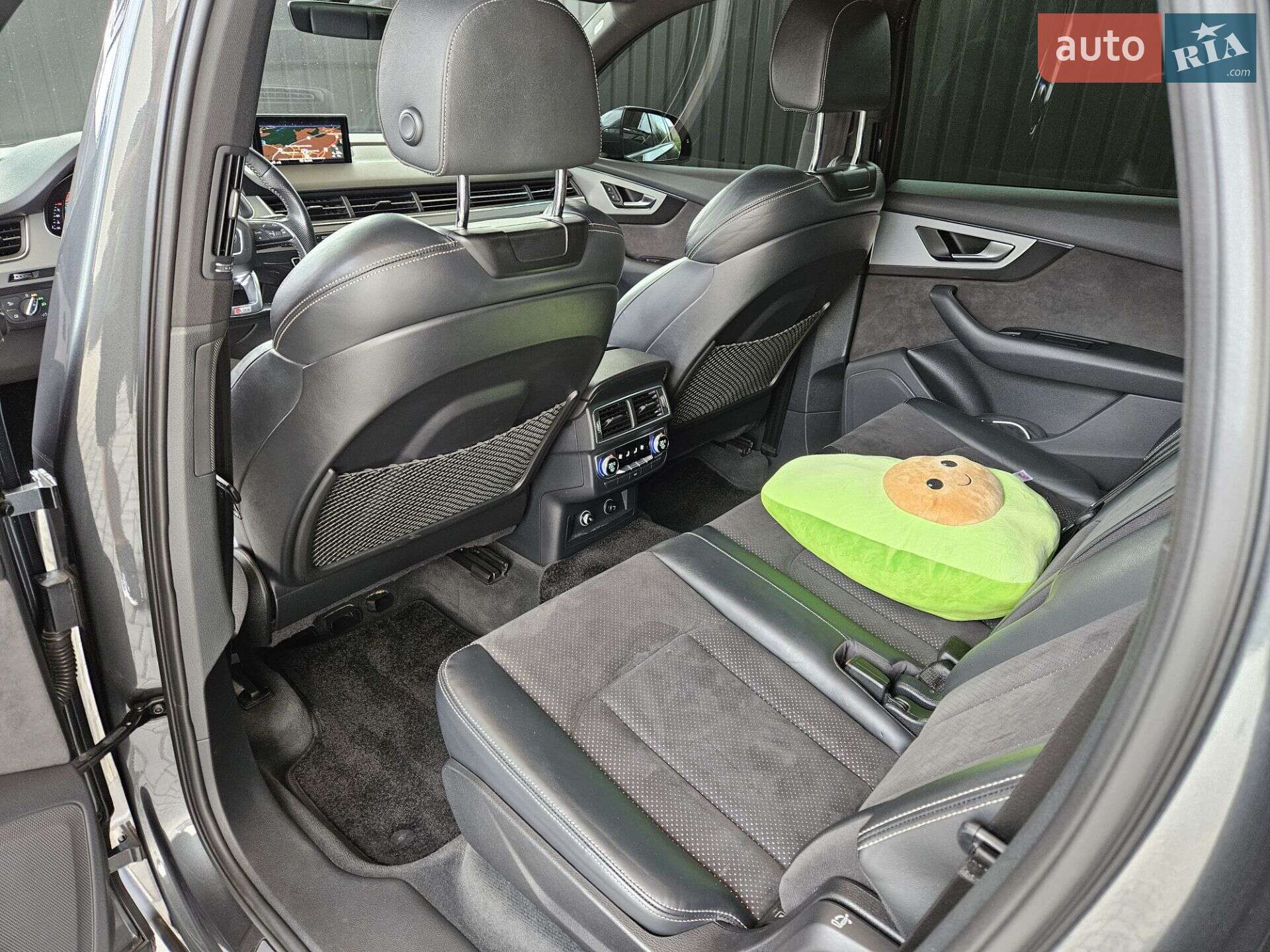 Audi Q7 2018 VIN WAUZZZ4M2KD000718 фото оголошення 21 з 23