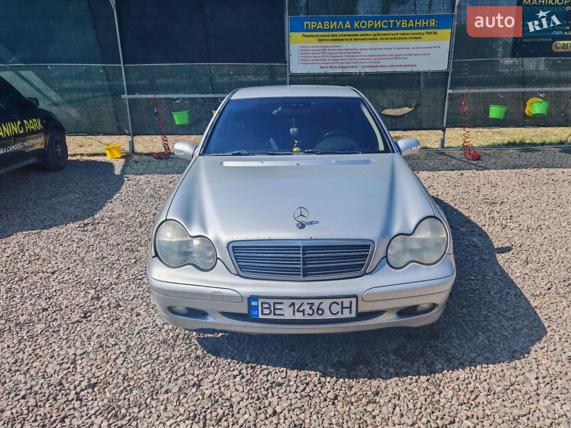 Mercedes-Benz C-Class 2003 VIN WDB2030421F426809 фото оголошення 5 з 35