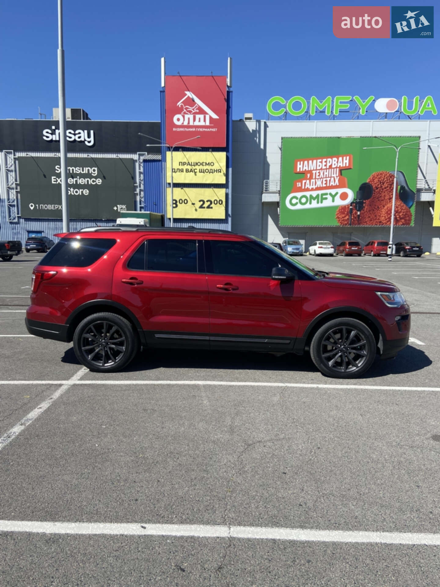 Ford Explorer 2018 VIN 1FM5K8D88JGC04189 фото оголошення 3 з 19