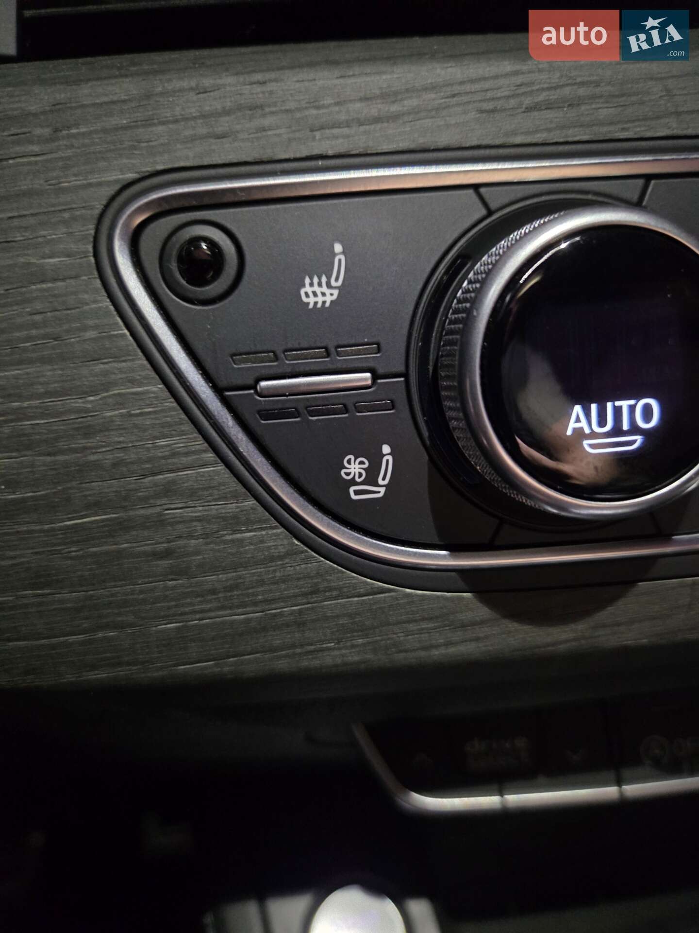 Audi A4 Allroad 2020 VIN WA18AAF45MA014129 фото оголошення 13 з 43