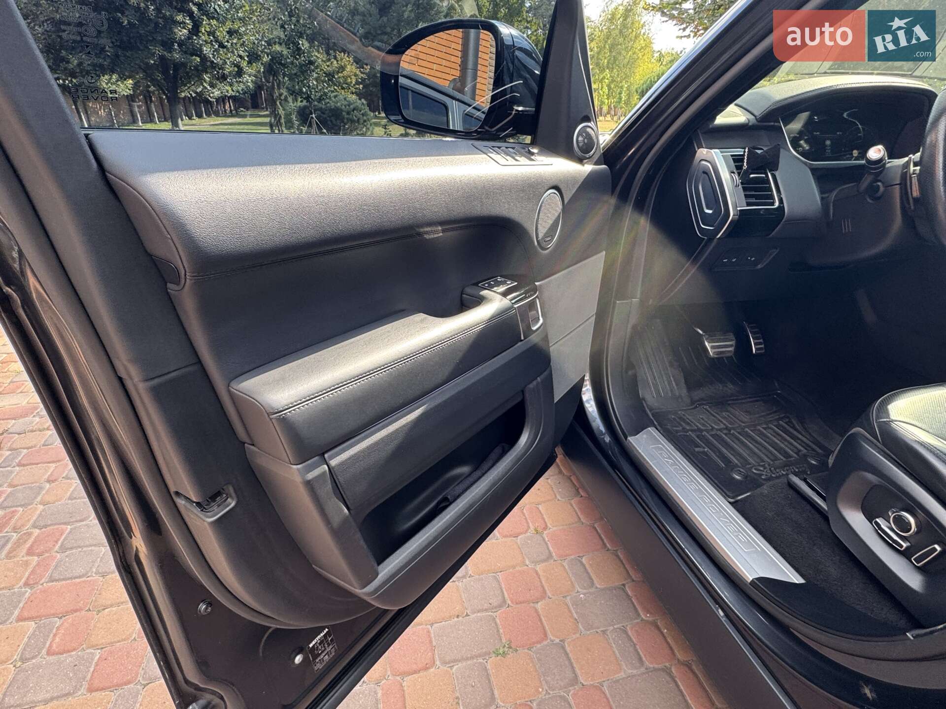 Land Rover Range Rover Sport 2016 VIN SALWR2KF6GA551558 фото оголошення 11 з 17