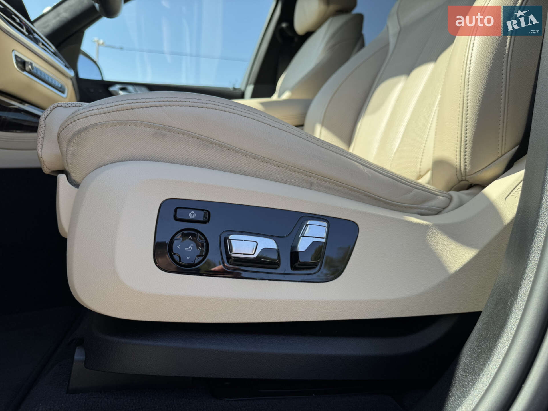 BMW X7 2021 VIN 5UXCW2C03M9F87073 фото оголошення 15 з 35