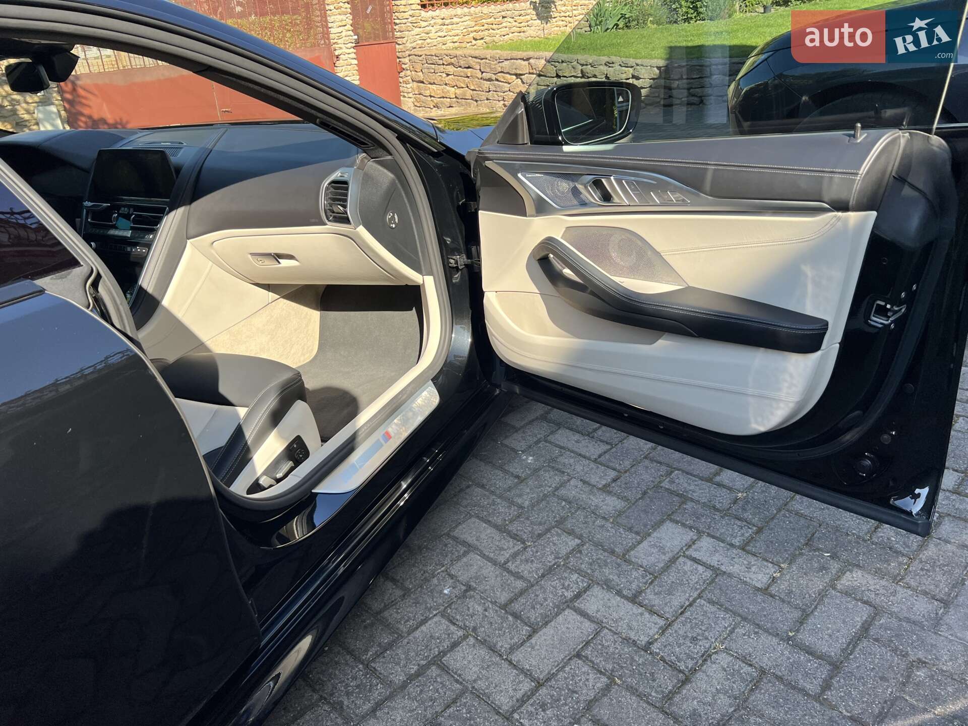 BMW 8 Series Gran Coupe 2020 VIN WBAGW41050CF42681 фото оголошення 20 з 38