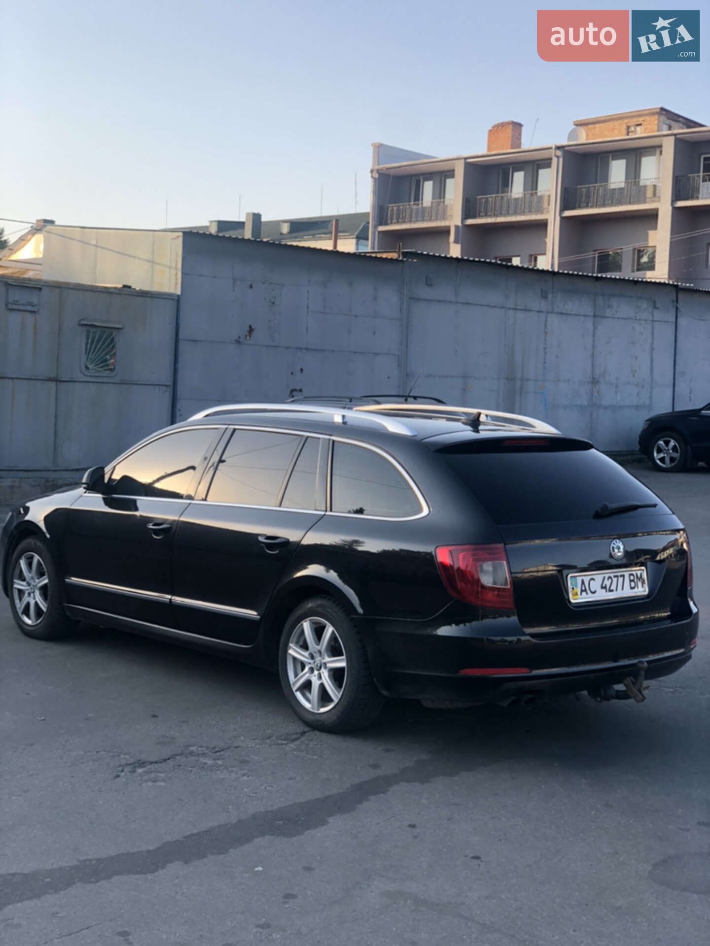 Skoda Superb 2011 VIN TMBJJ73T0B9056437 фото оголошення 4 з 11