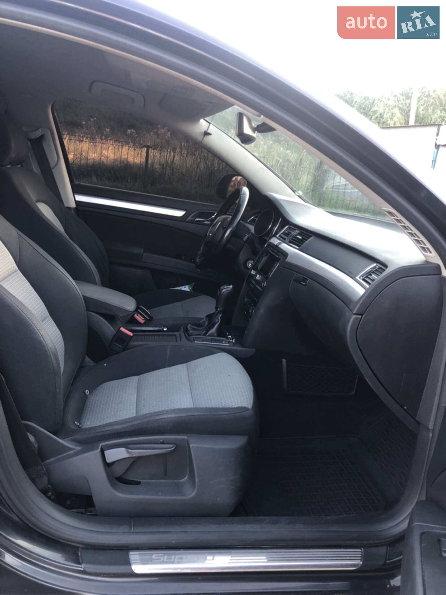 Skoda Superb 2011 VIN TMBJJ73T0B9056437 фото оголошення 10 з 11