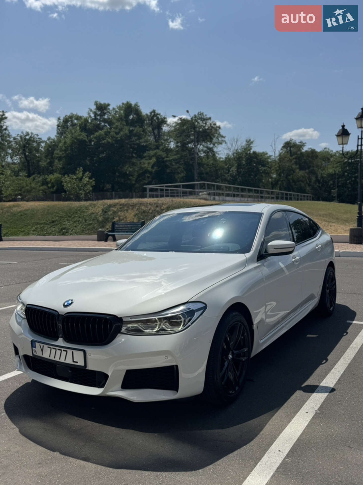 BMW 6 Series GT 2018 VIN WBAJV6C5XKBK08200 фото оголошення 26 з 45