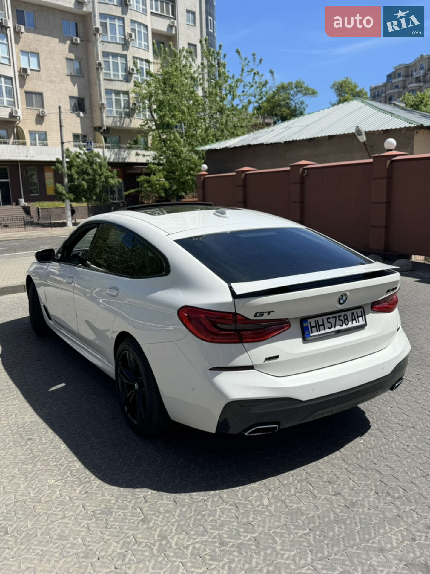 BMW 6 Series GT 2018 VIN WBAJV6C5XKBK08200 фото оголошення 34 з 45