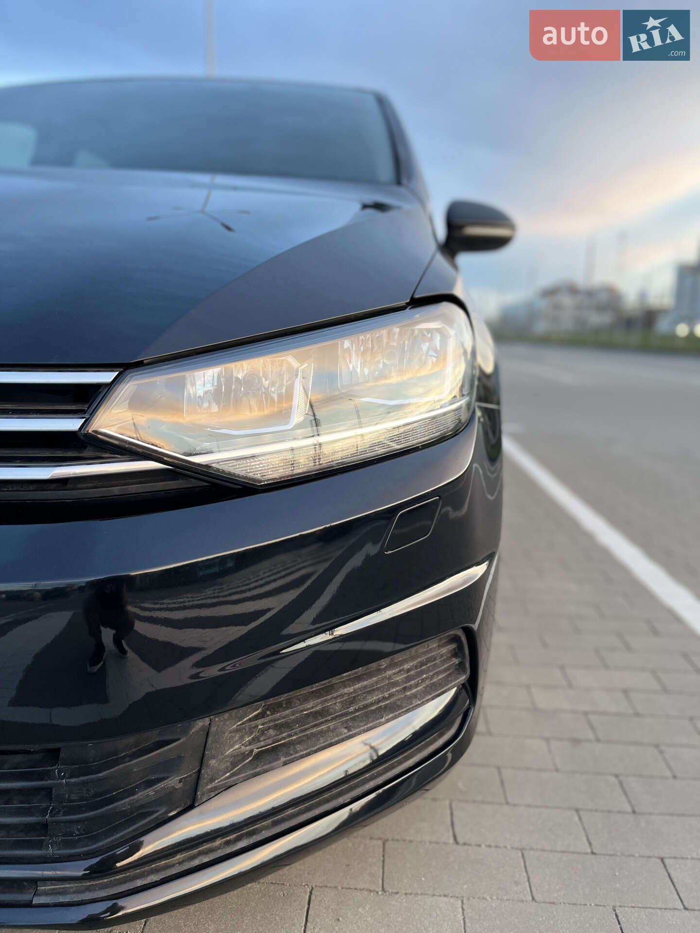 Volkswagen Touran 2015 VIN WVGZZZ1TZGW526651 фото оголошення 4 з 9