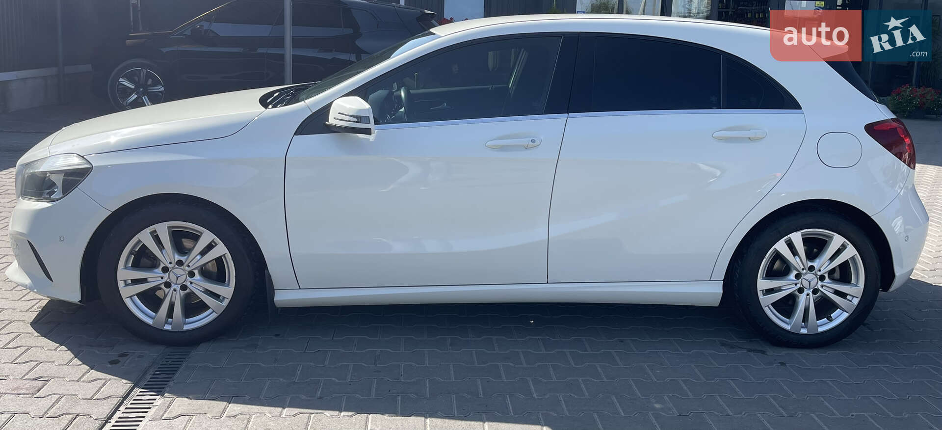 Mercedes-Benz A-Class 2016 VIN WDD1760411J445528 фото оголошення 6 з 20