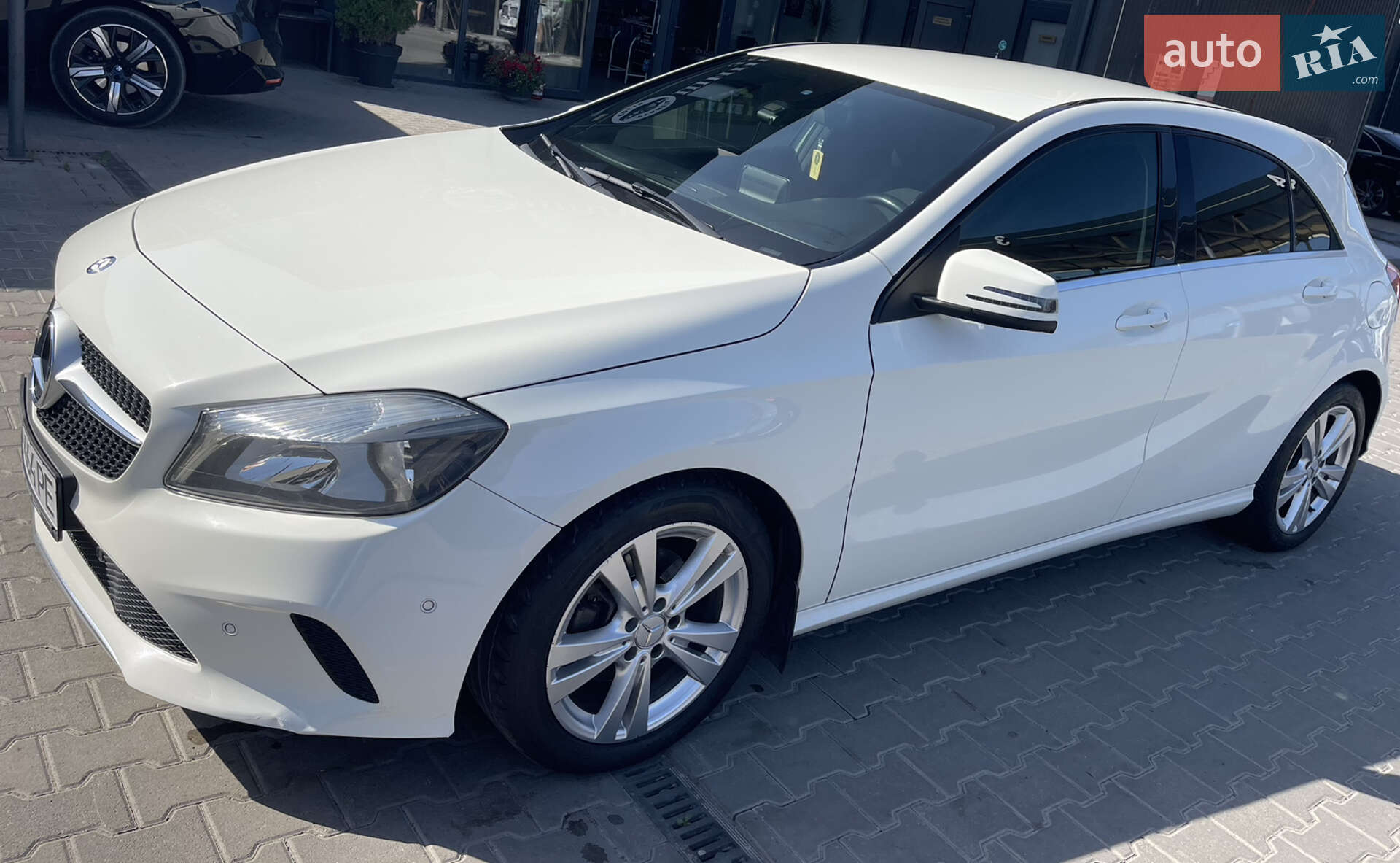 Mercedes-Benz A-Class 2016 VIN WDD1760411J445528 фото оголошення 12 з 20