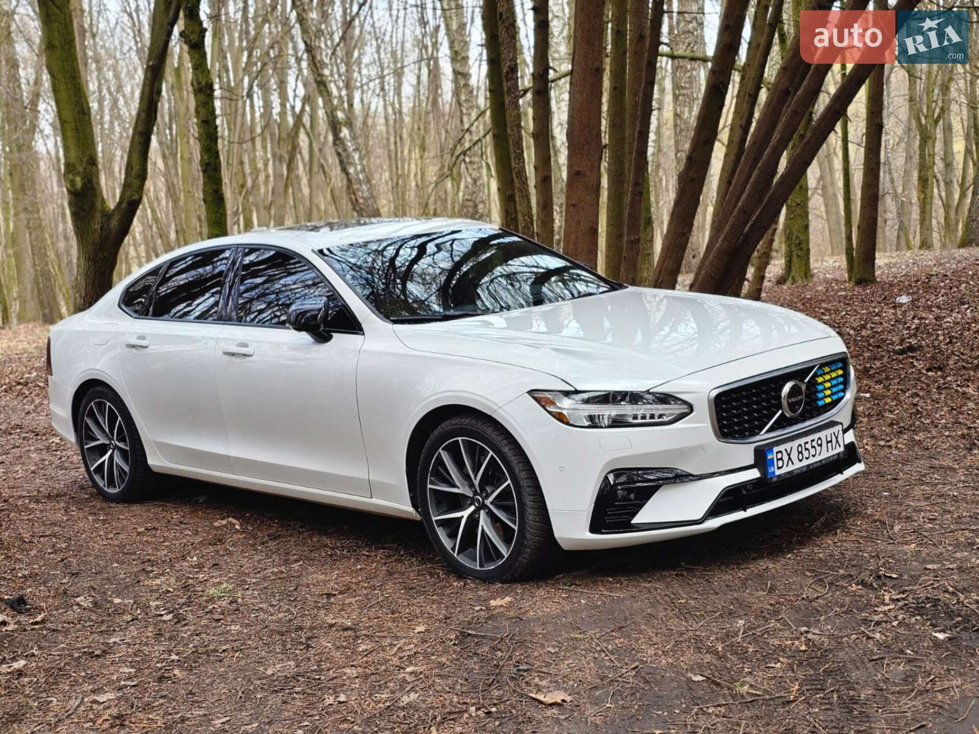 Volvo S90 2016 VIN YV1A22MK6H1010277 фото оголошення 2 з 60