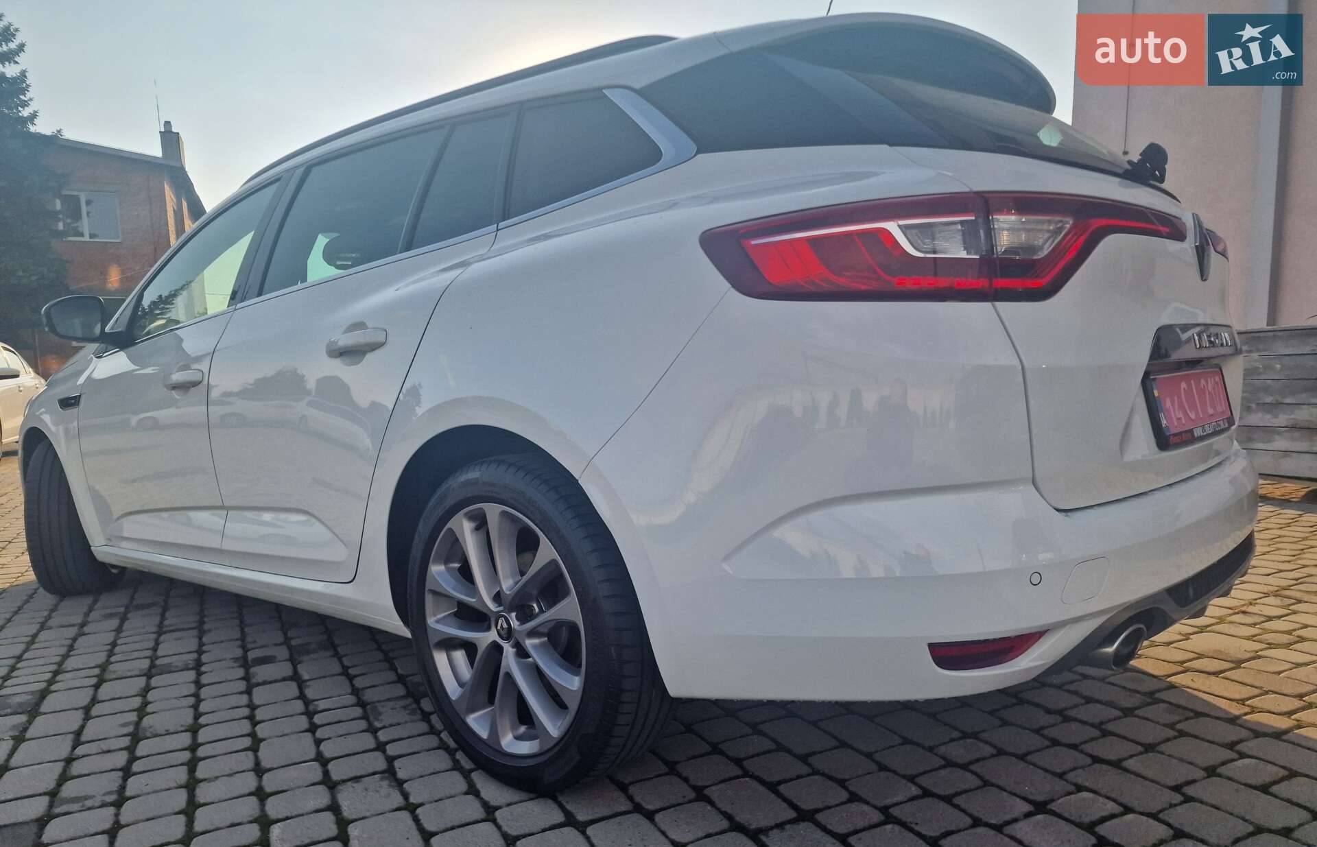 Renault Megane 2017 VIN VF1RFB00958410739 фото оголошення 3 з 45