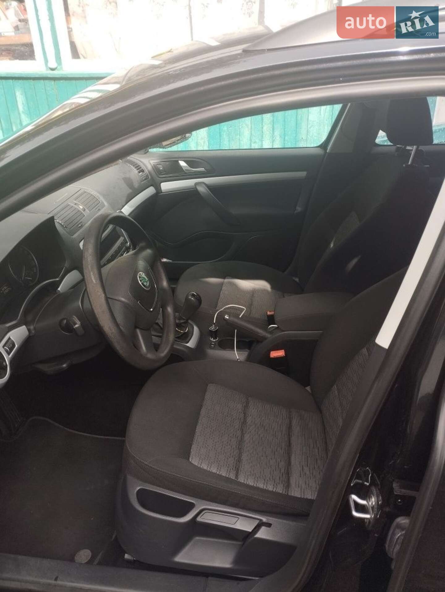 Skoda Octavia 2010 VIN TMBHJ61ZXA8031839 фото оголошення 6 з 24