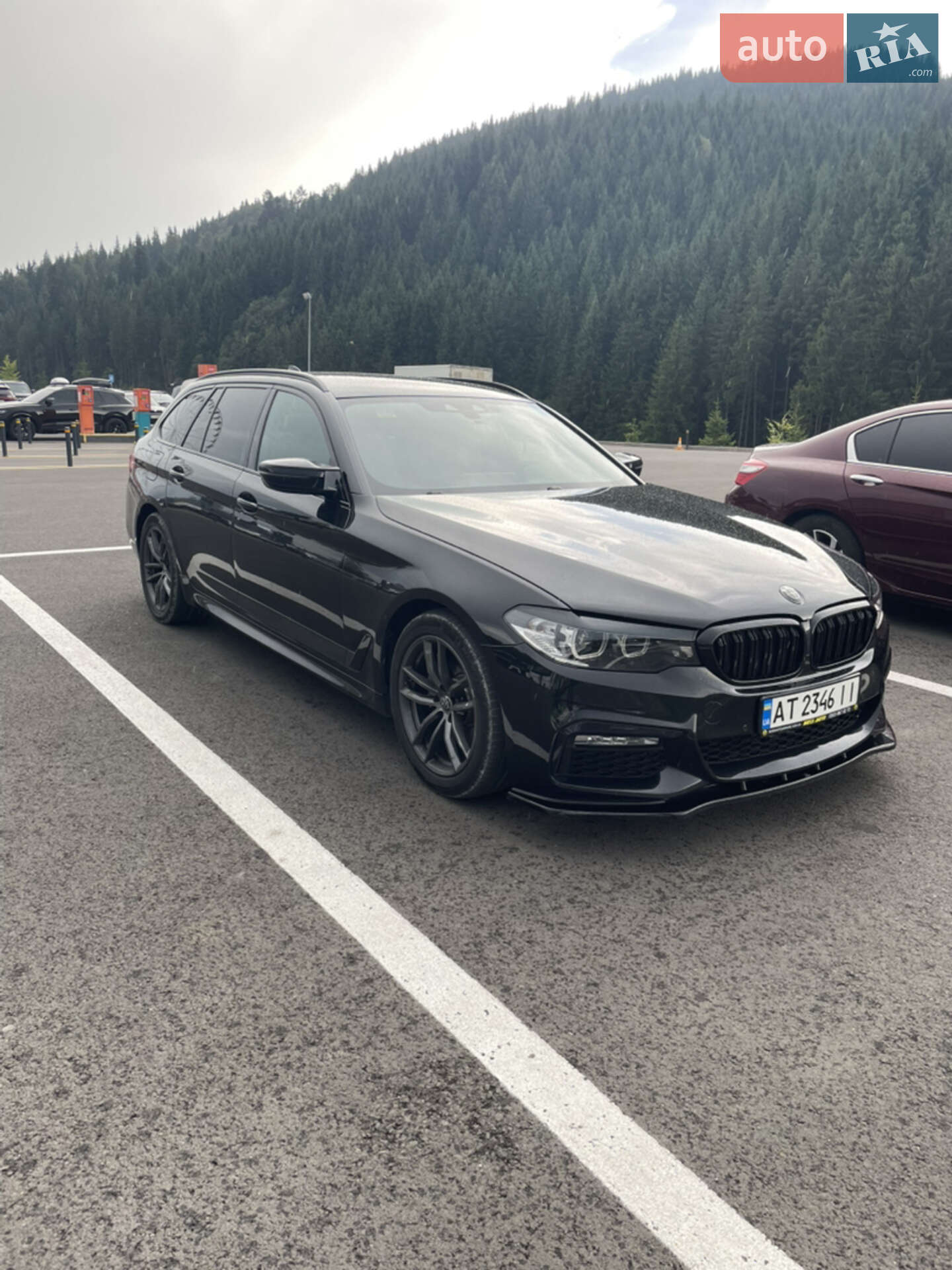 BMW 5 Series 2018 VIN WBAJM91060BH80263 фото оголошення 3 з 16