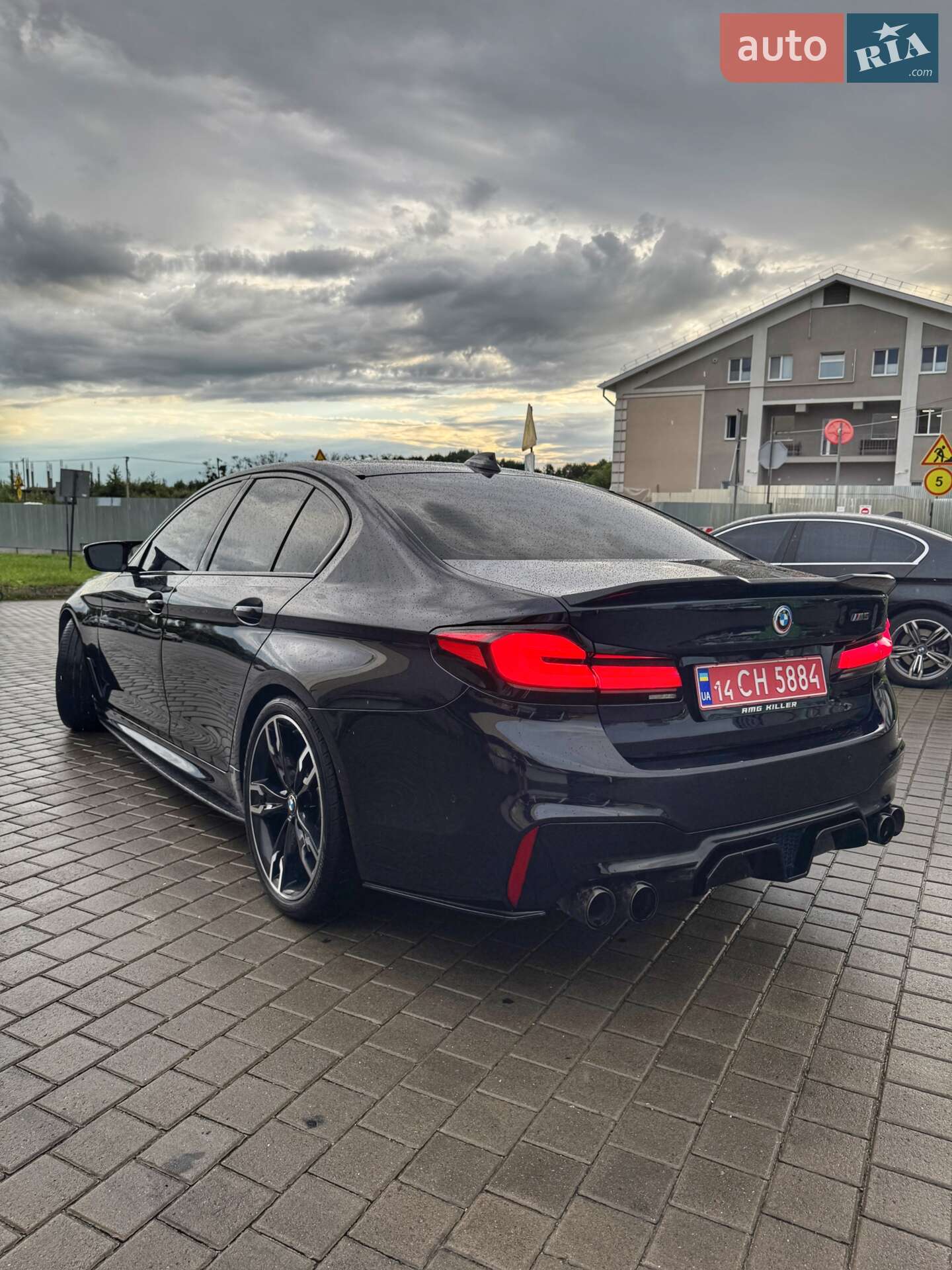 BMW 5 Series 2019 VIN WBAJS7C05LCD17441 фото оголошення 16 з 38