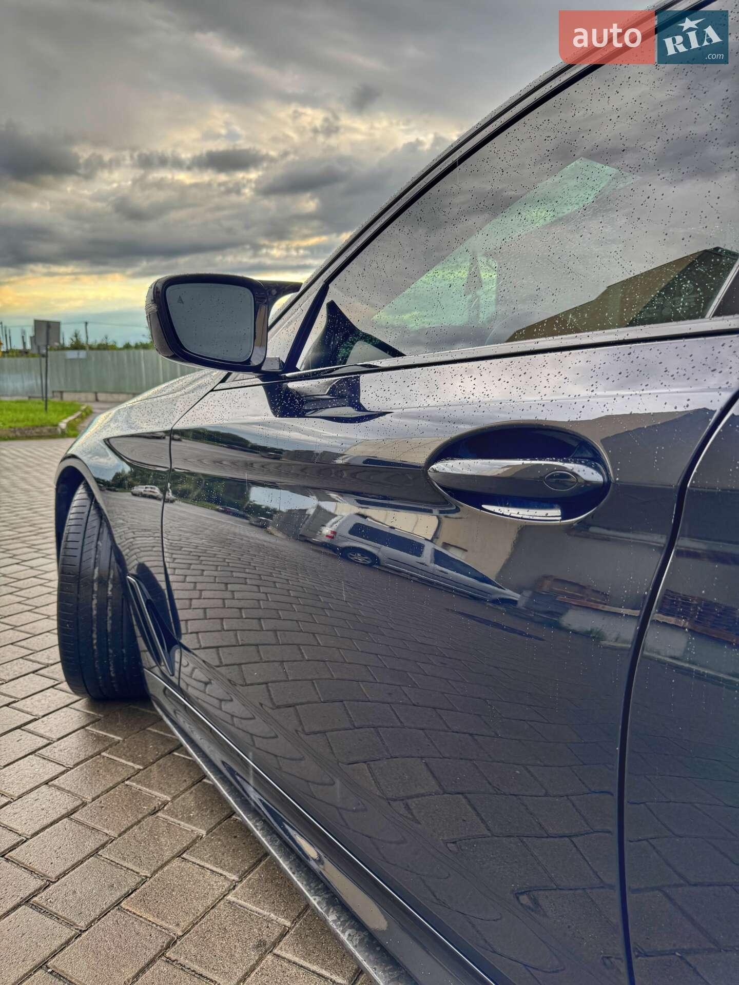 BMW 5 Series 2019 VIN WBAJS7C05LCD17441 фото оголошення 18 з 38