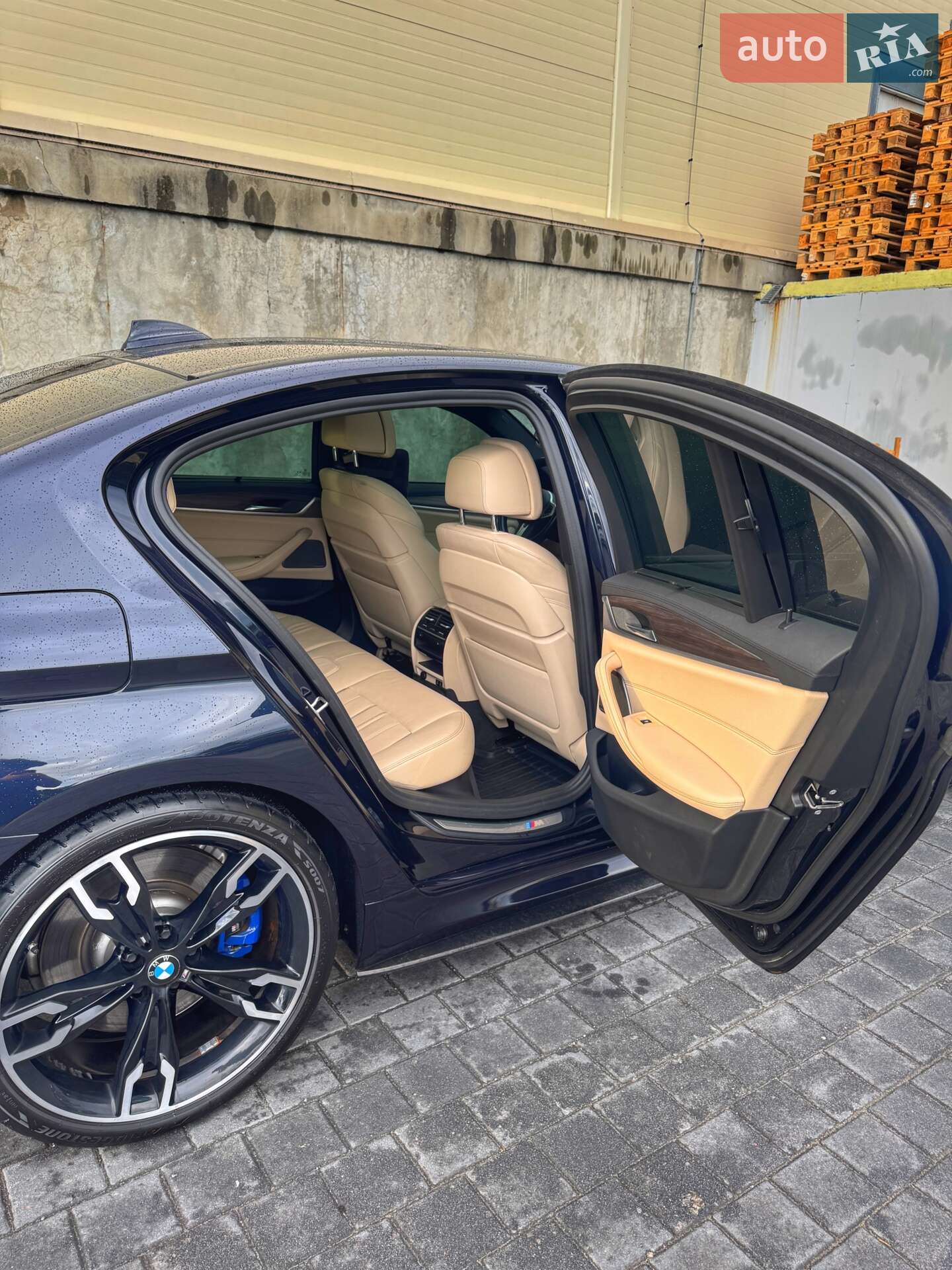 BMW 5 Series 2019 VIN WBAJS7C05LCD17441 фото оголошення 20 з 38