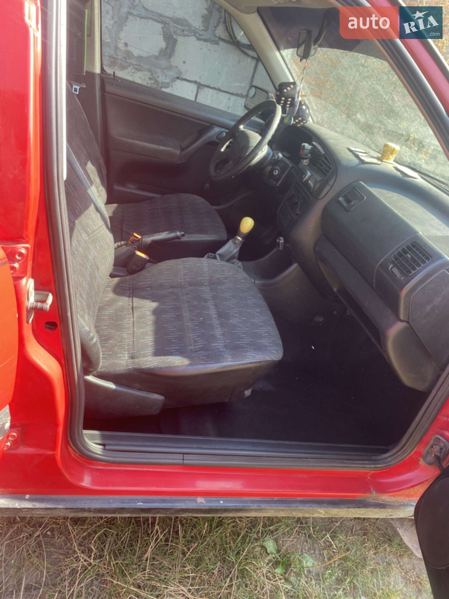 Volkswagen Golf 1993 VIN WVWZZZ1HZRW084123 фото оголошення 2 з 7